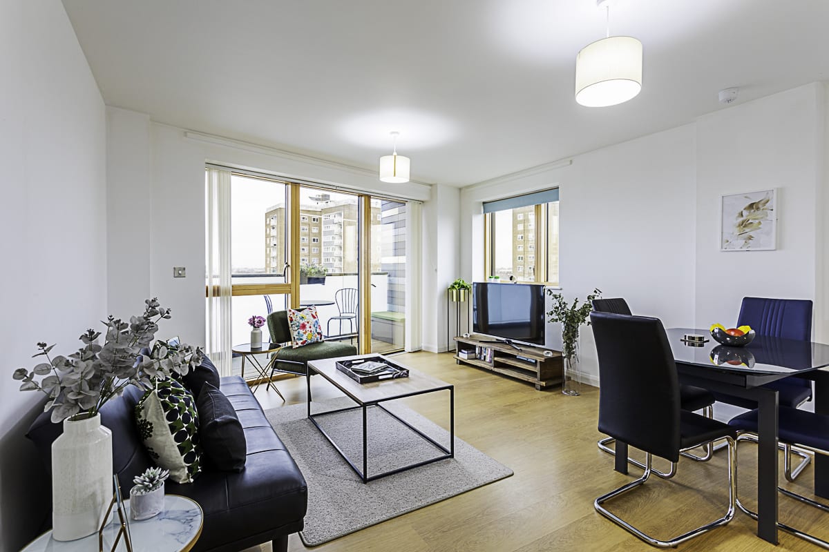 Property Image 1 - Trendy  Queen’s Park Apartment with Views across London
