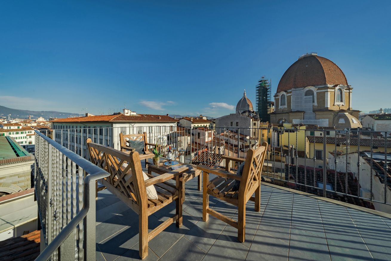 Property Image 2 - Gorgeous, Modern Penthouse with Rooftop Terrace; Near Duomo