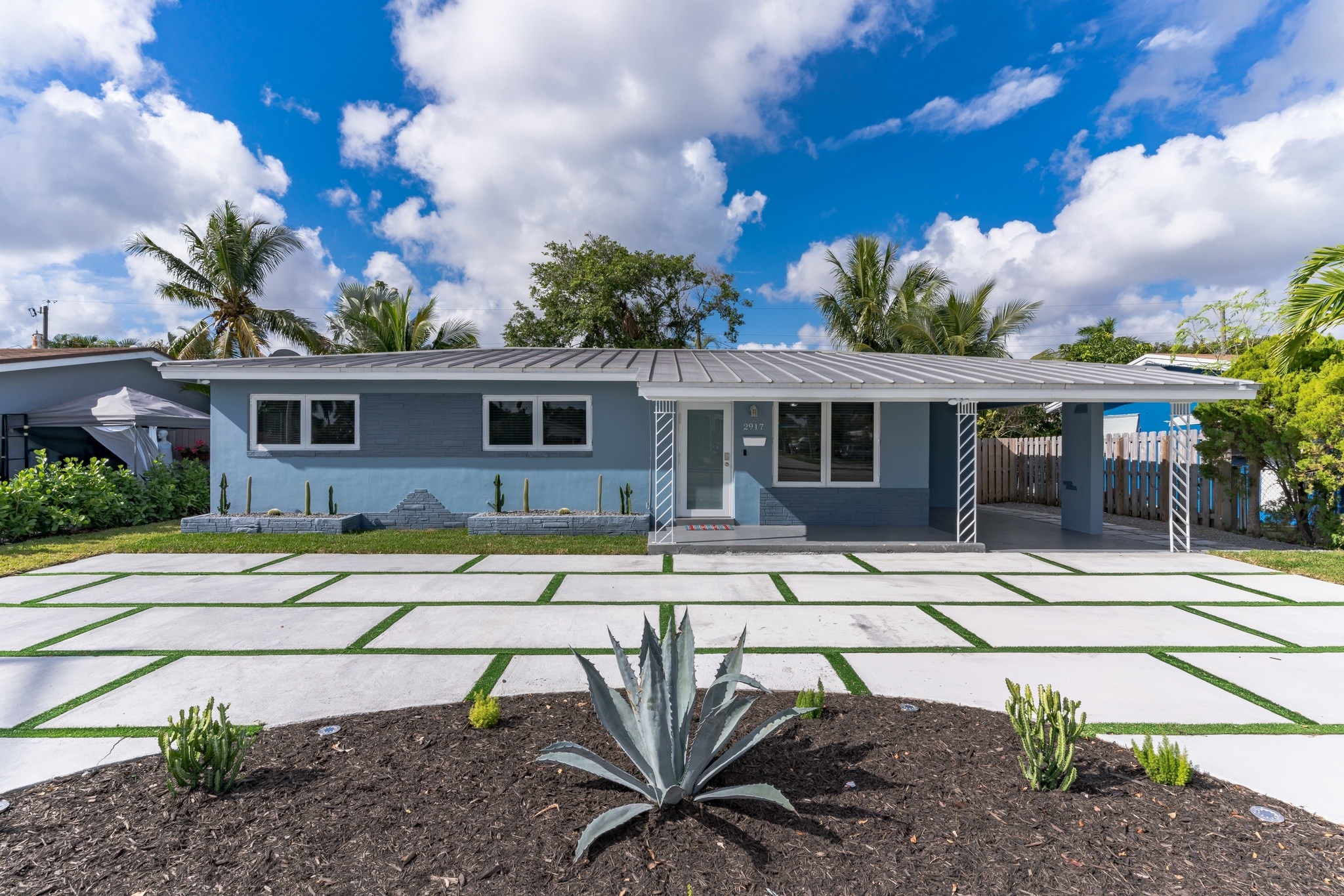 Wilton Manors Ranch PET FRIENDLY! Home Rental in Wilton Manors