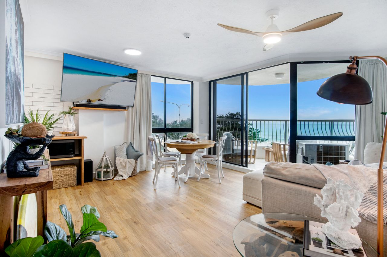 Property Image 1 - Bright and Fresh Beachfront Apartment