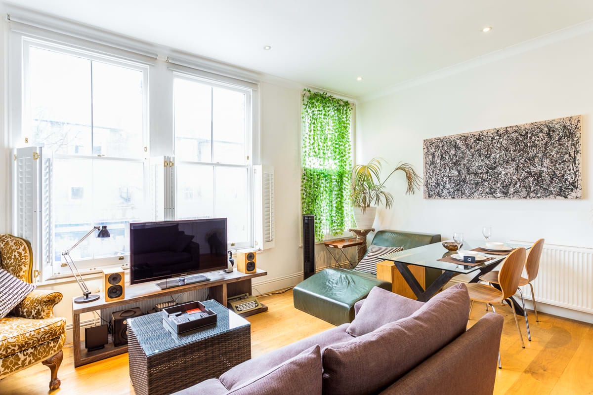 Property Image 2 - Bright and Spacious Notting Hill Nest