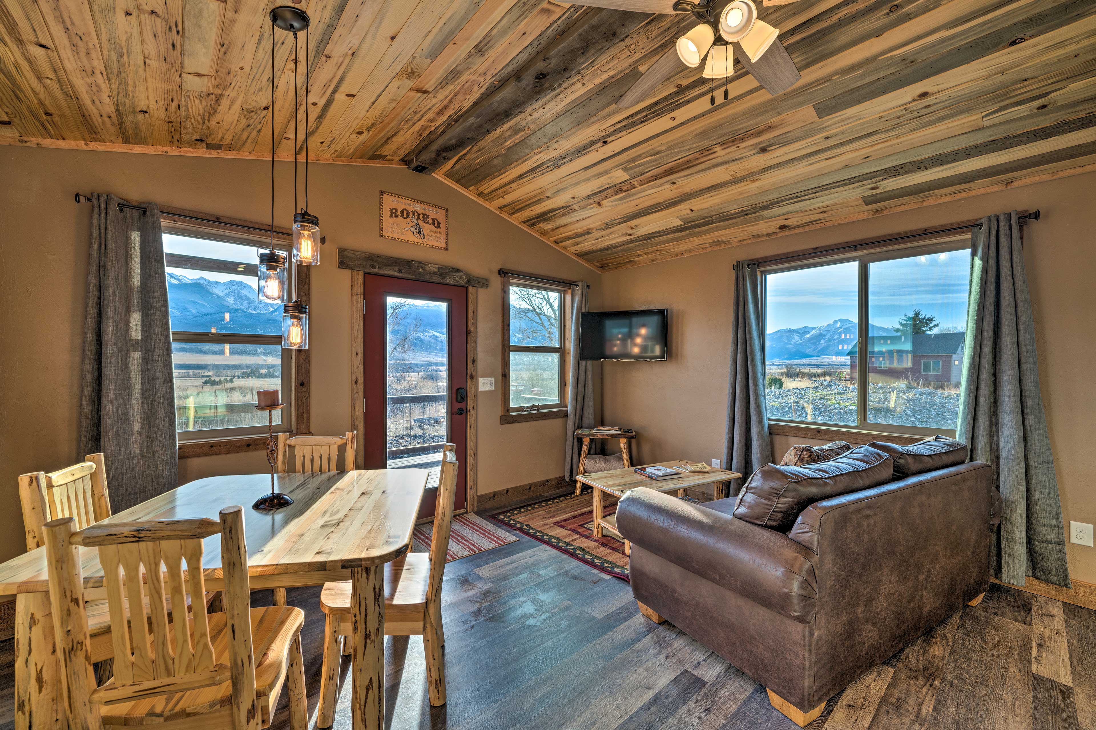 Property Image 1 - Couples Retreat 1-Hour Drive from Yellowstone NP!
