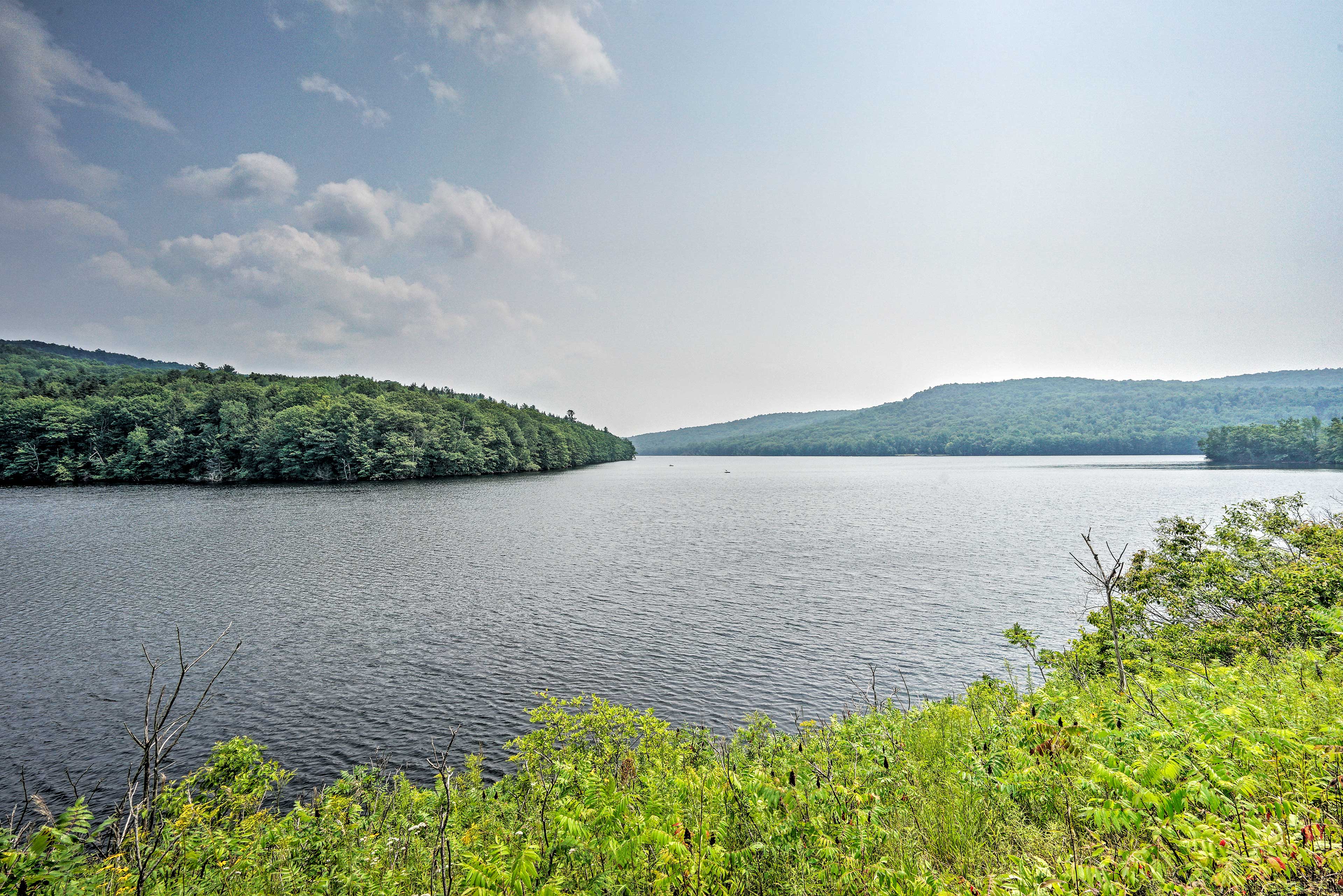 Property Image 2 - Cozy Treetop Hideaway Near Harriman Reservoir!