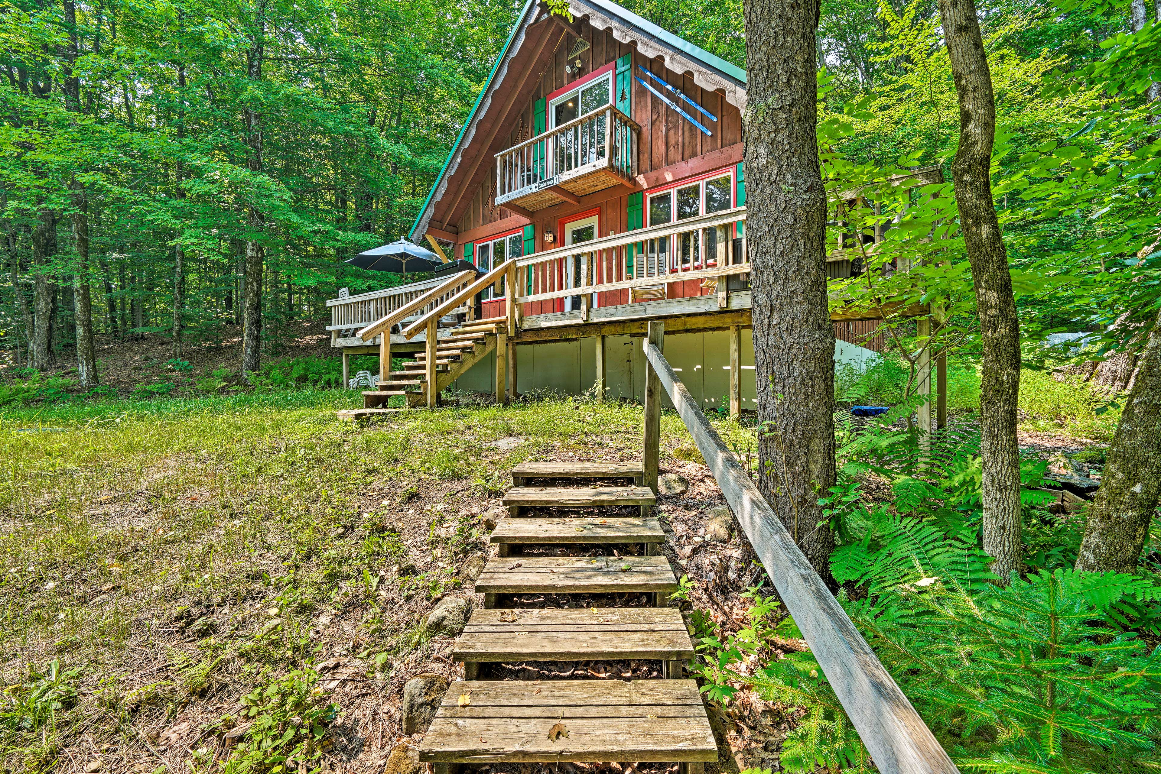 Property Image 1 - Cozy Treetop Hideaway Near Harriman Reservoir!