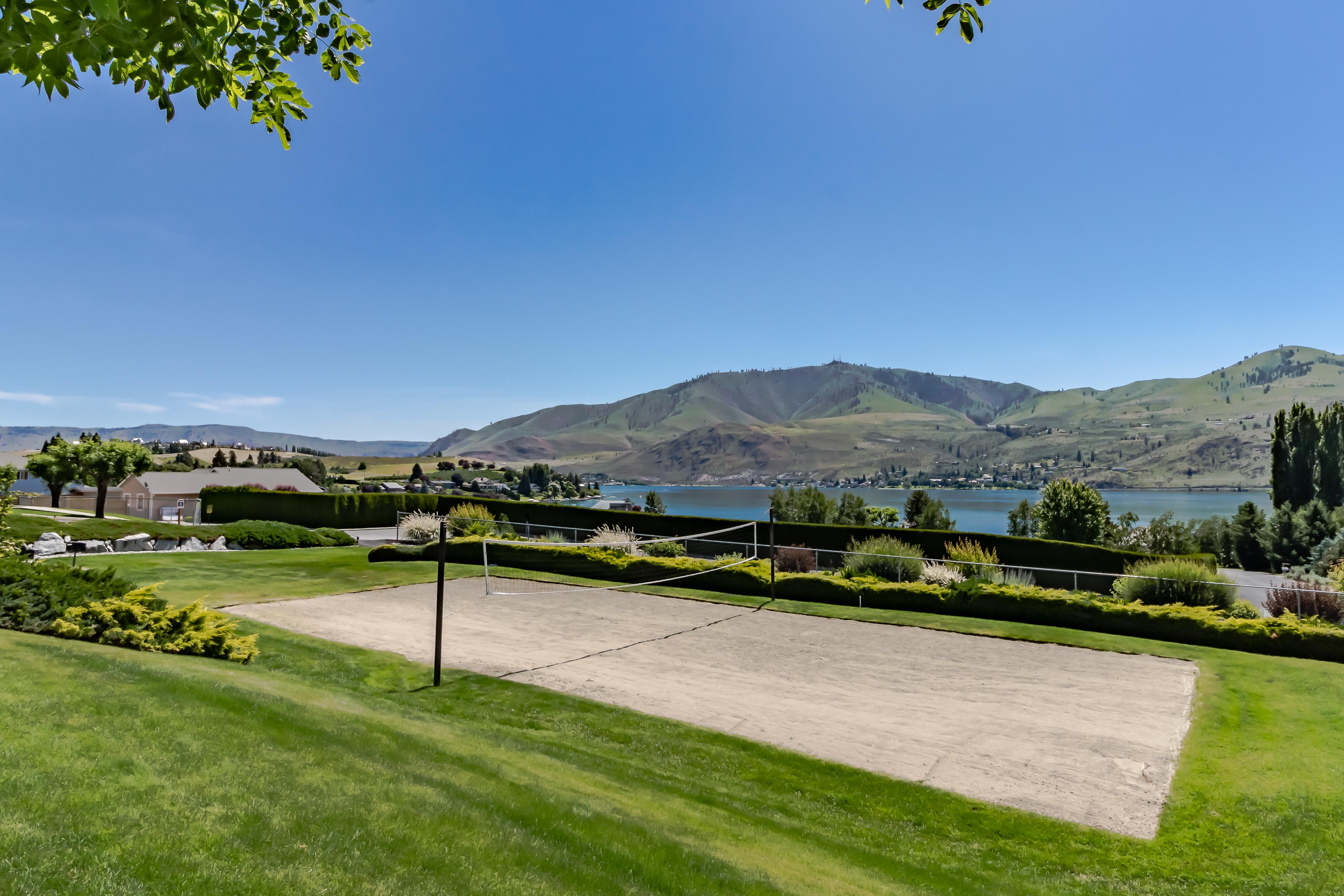 Lake Chelan Shores Sleek Stunner 19-4 Lake Chelan Shores Sleek Stunner 19-4