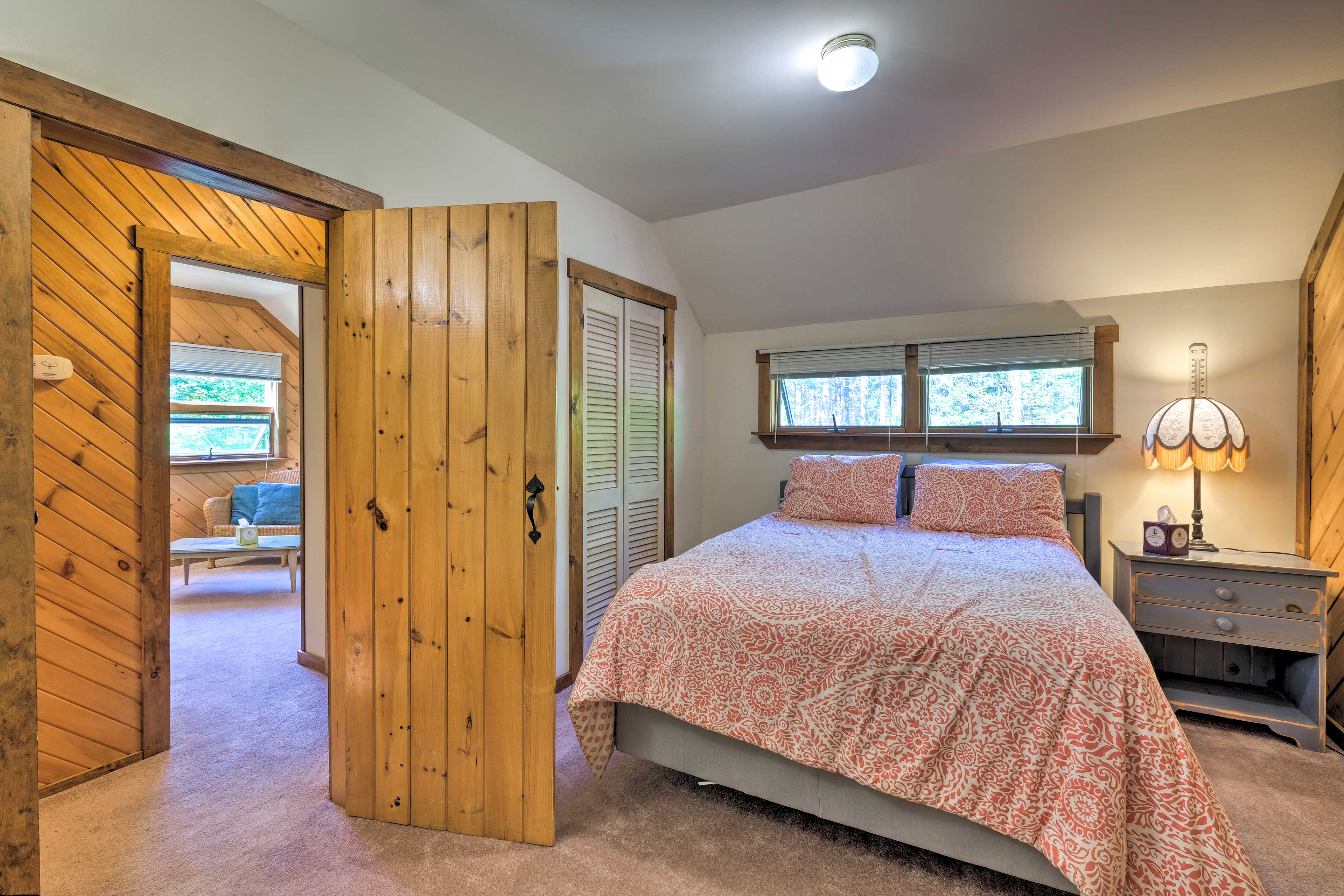 Boothbay Harbor Cabin w/ Spacious Deck & Yard!