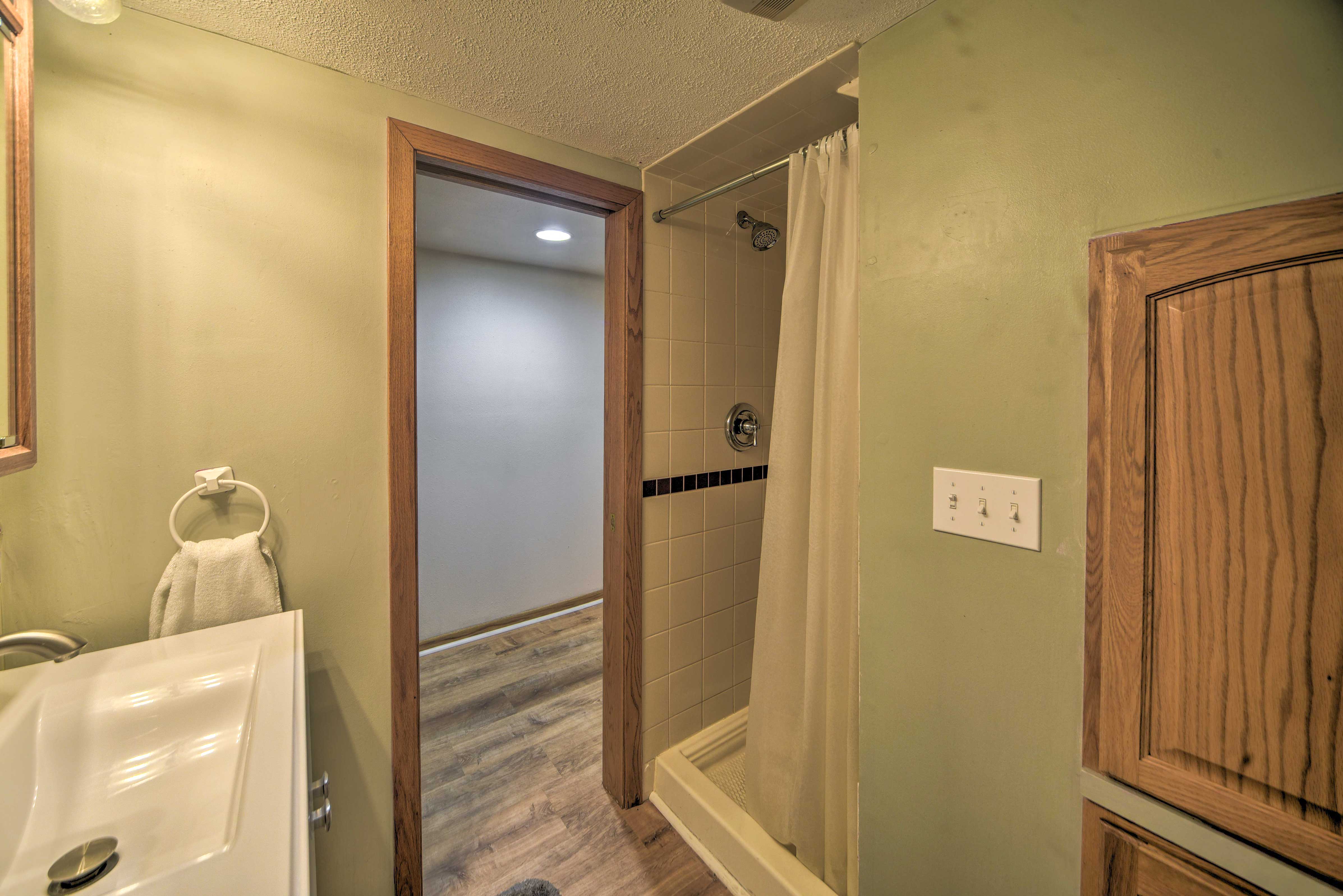 Pet-Friendly Ogallala Home ~ 7 Mi to Lakefront!