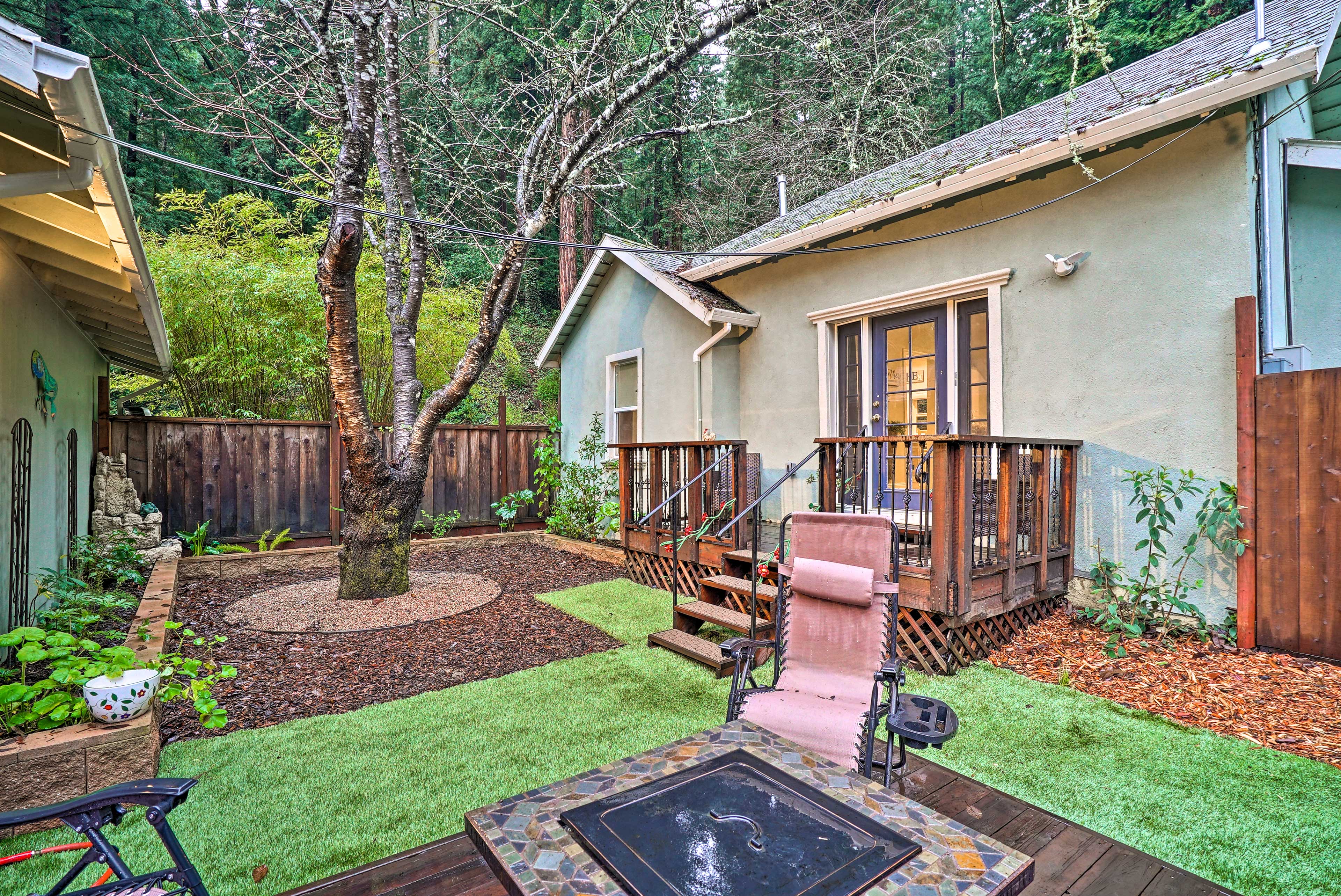 Property Image 1 - California Cottage < 4 Mi to Redwood Hiking Trails