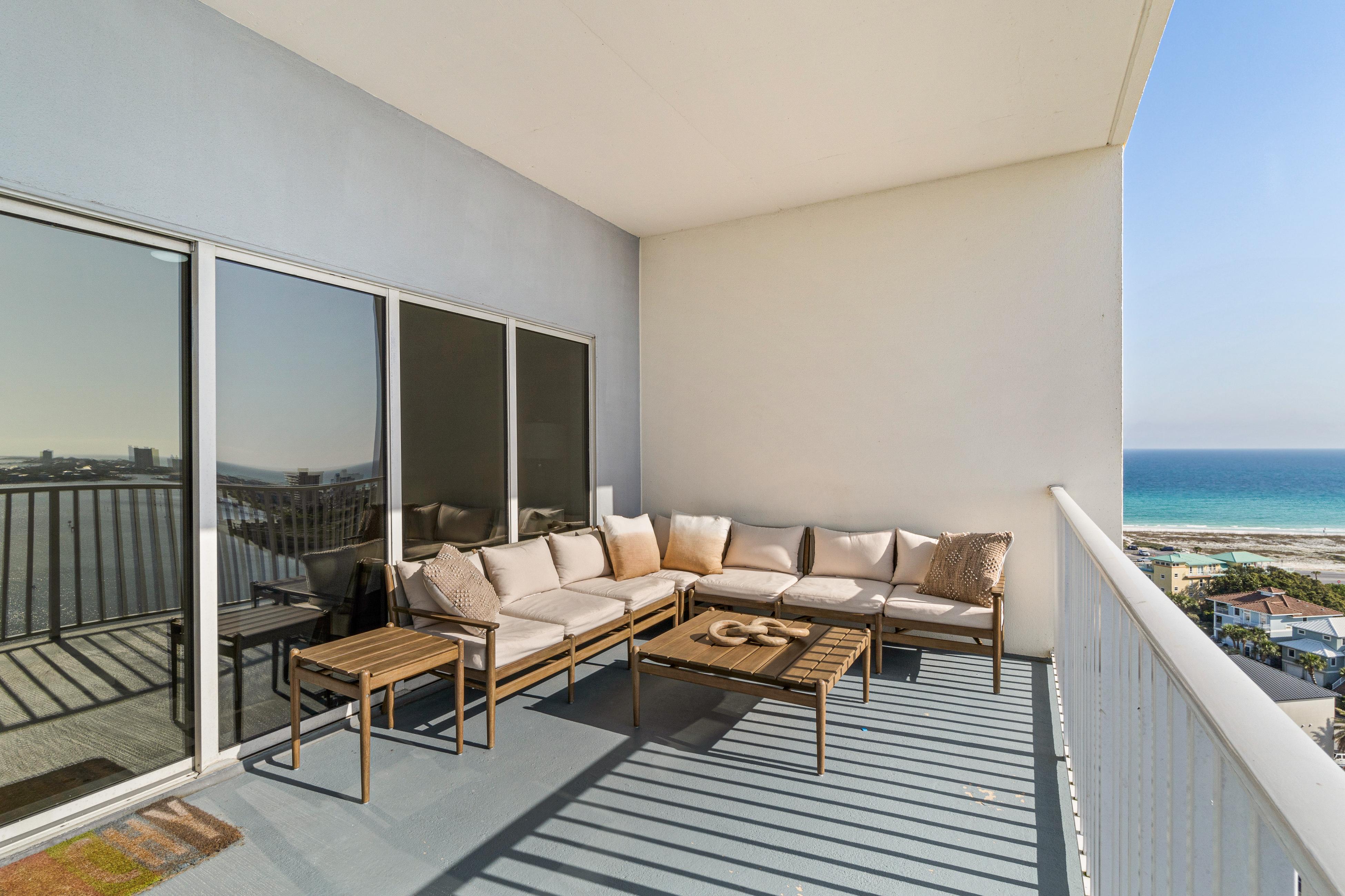 Property Image 2 - South Harbour Penthouse 2