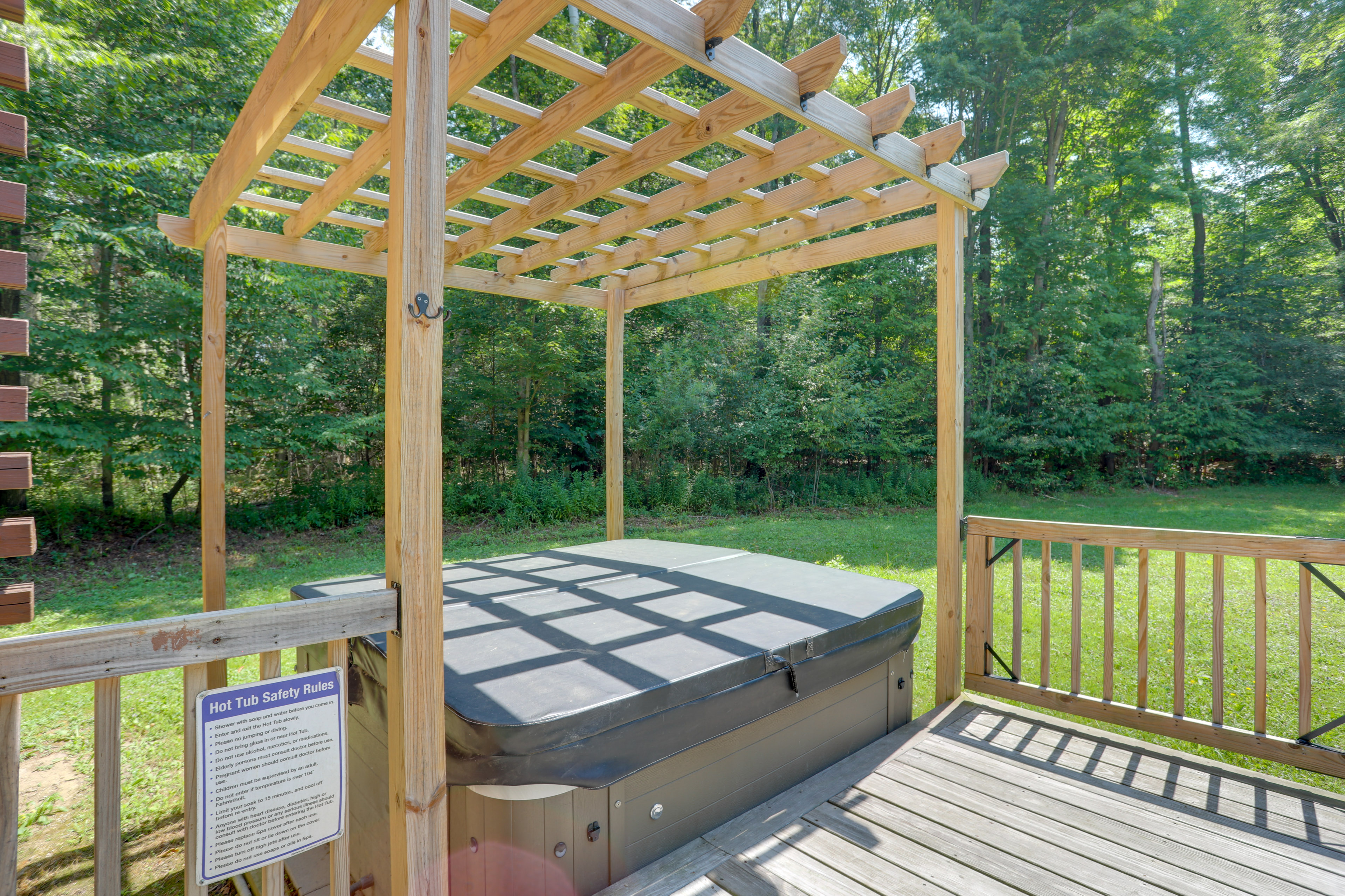 Panama Cabin on 36 Acres w/ Hot Tub & Trails!