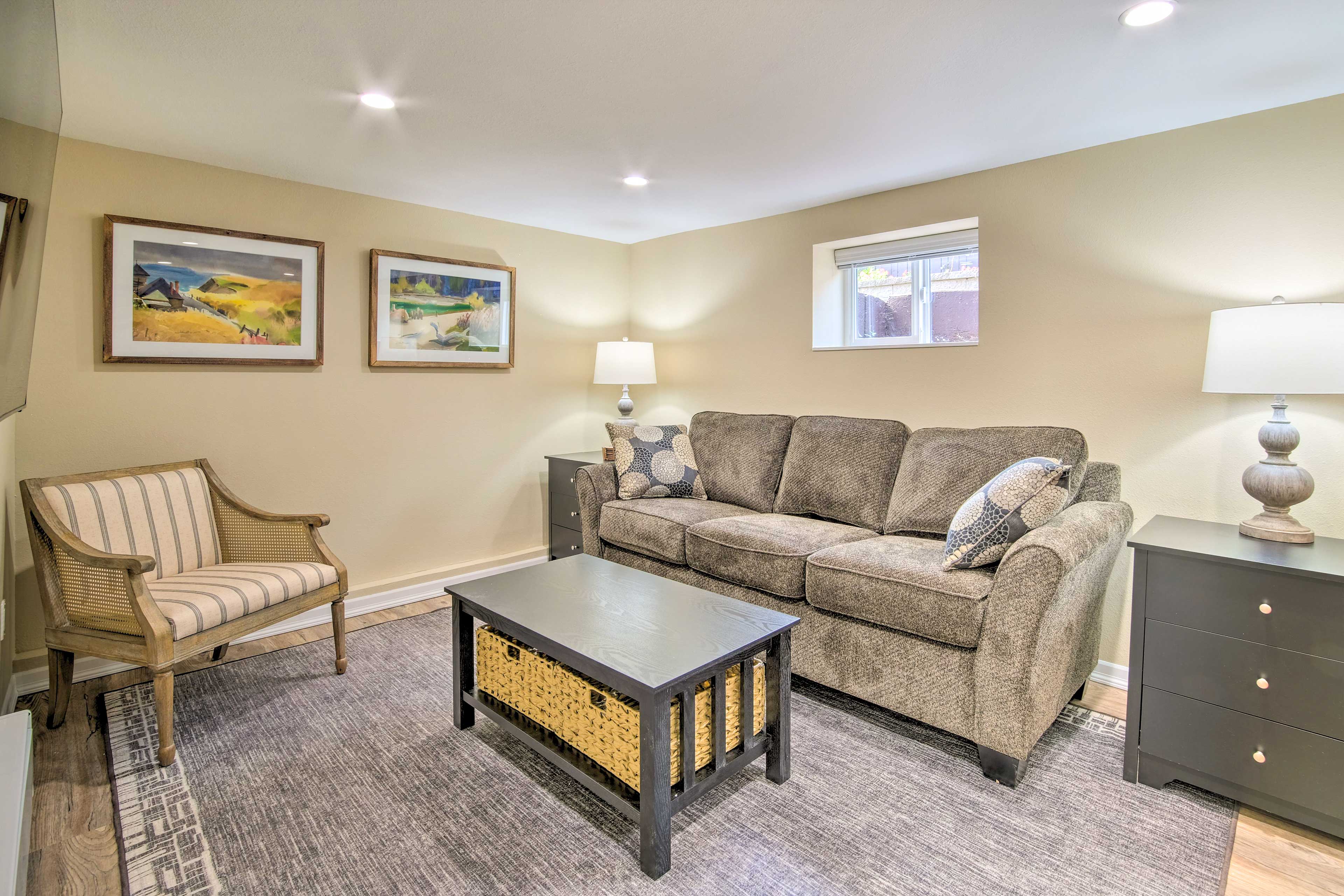 Cozy North Bend Getaway in Walkable Location!