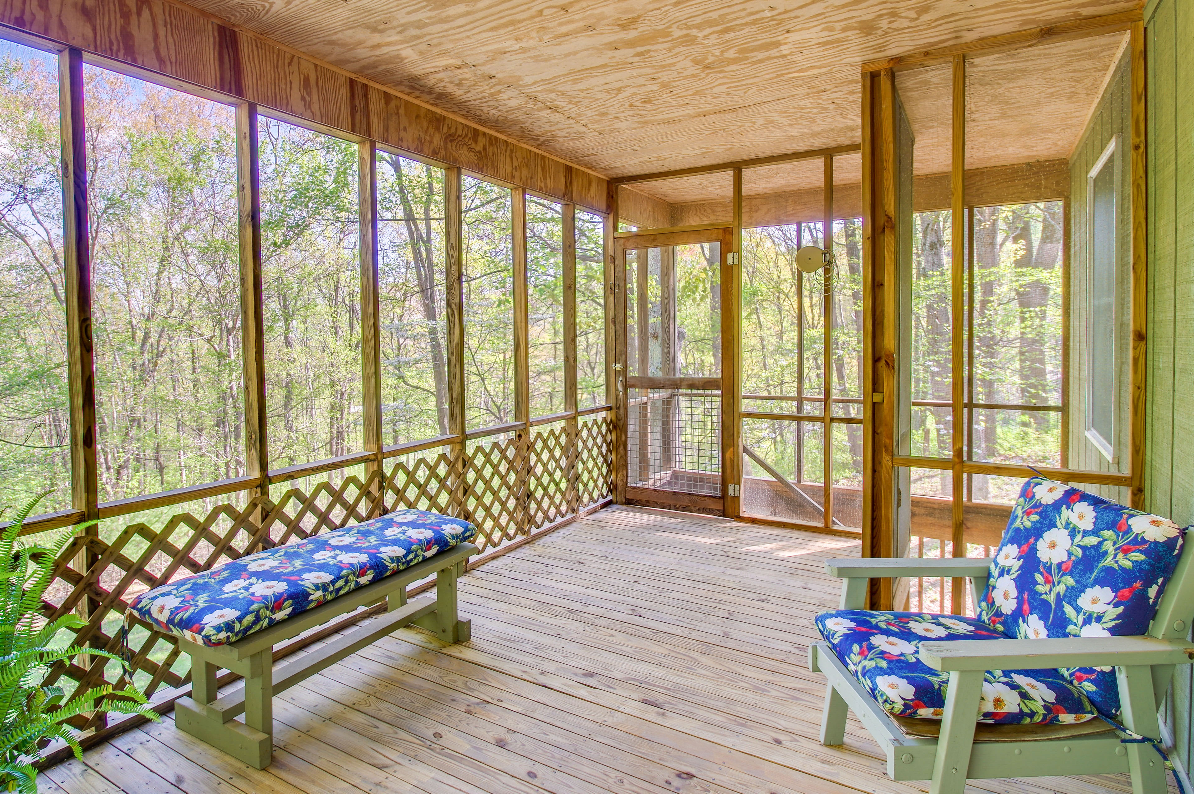 Shenandoah National Park: Cabin w/ Patio!