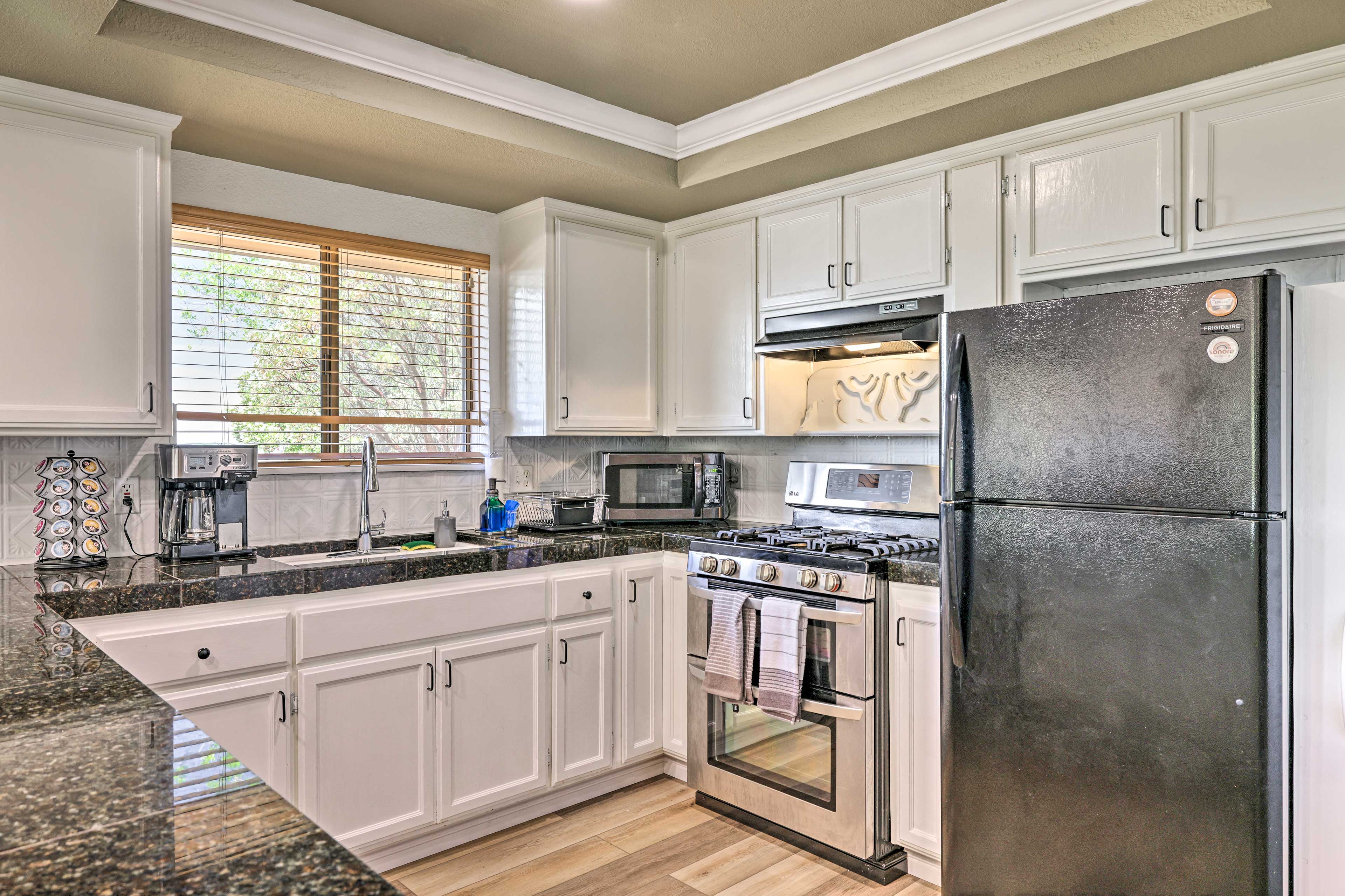 Balcony & Scenic View: Sonora Hideaway!