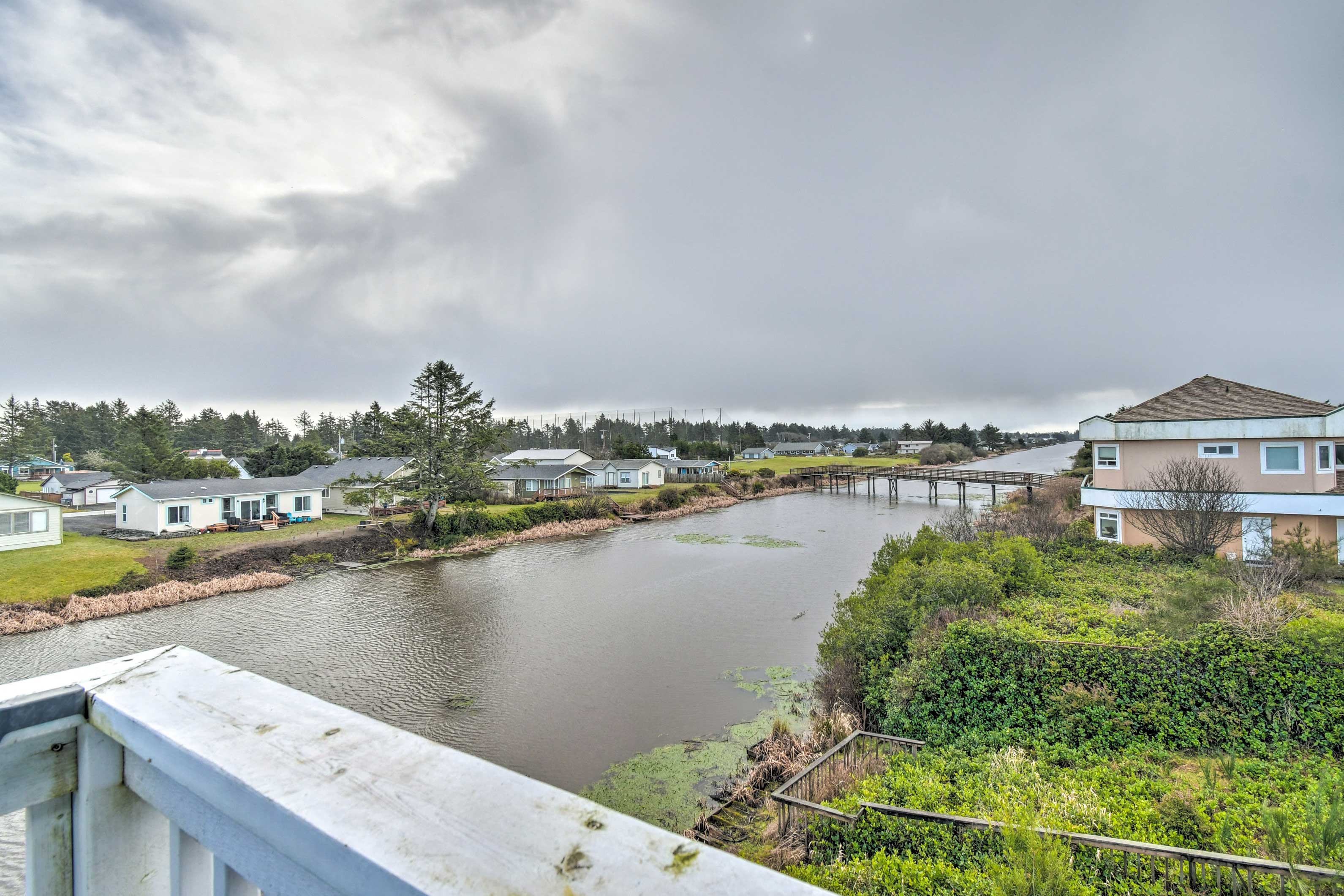 Pet-Friendly Vacation Rental in Ocean Shores