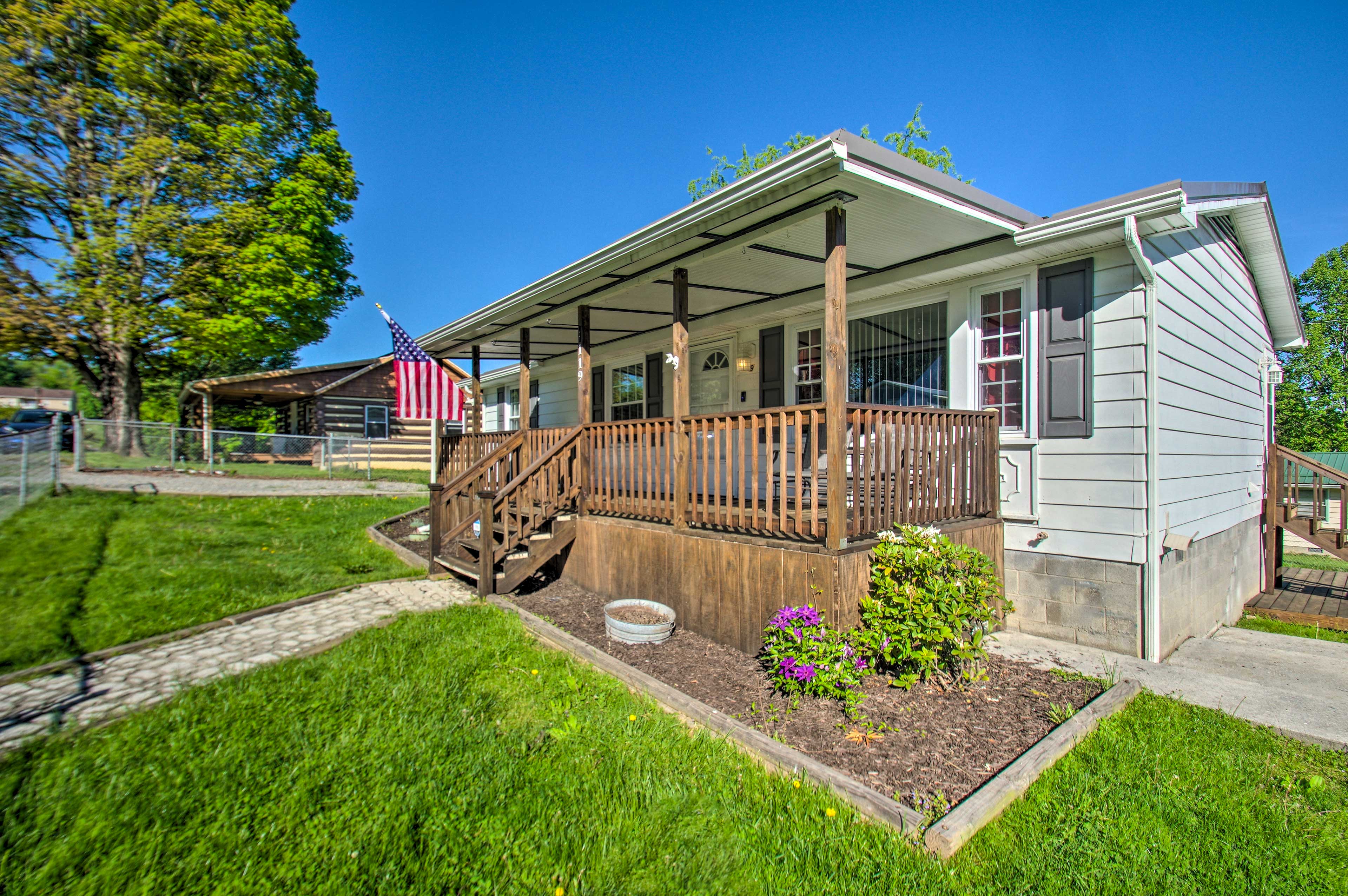 Property Image 1 - Dog-Friendly Fayetteville Home w/ Hot Tub!