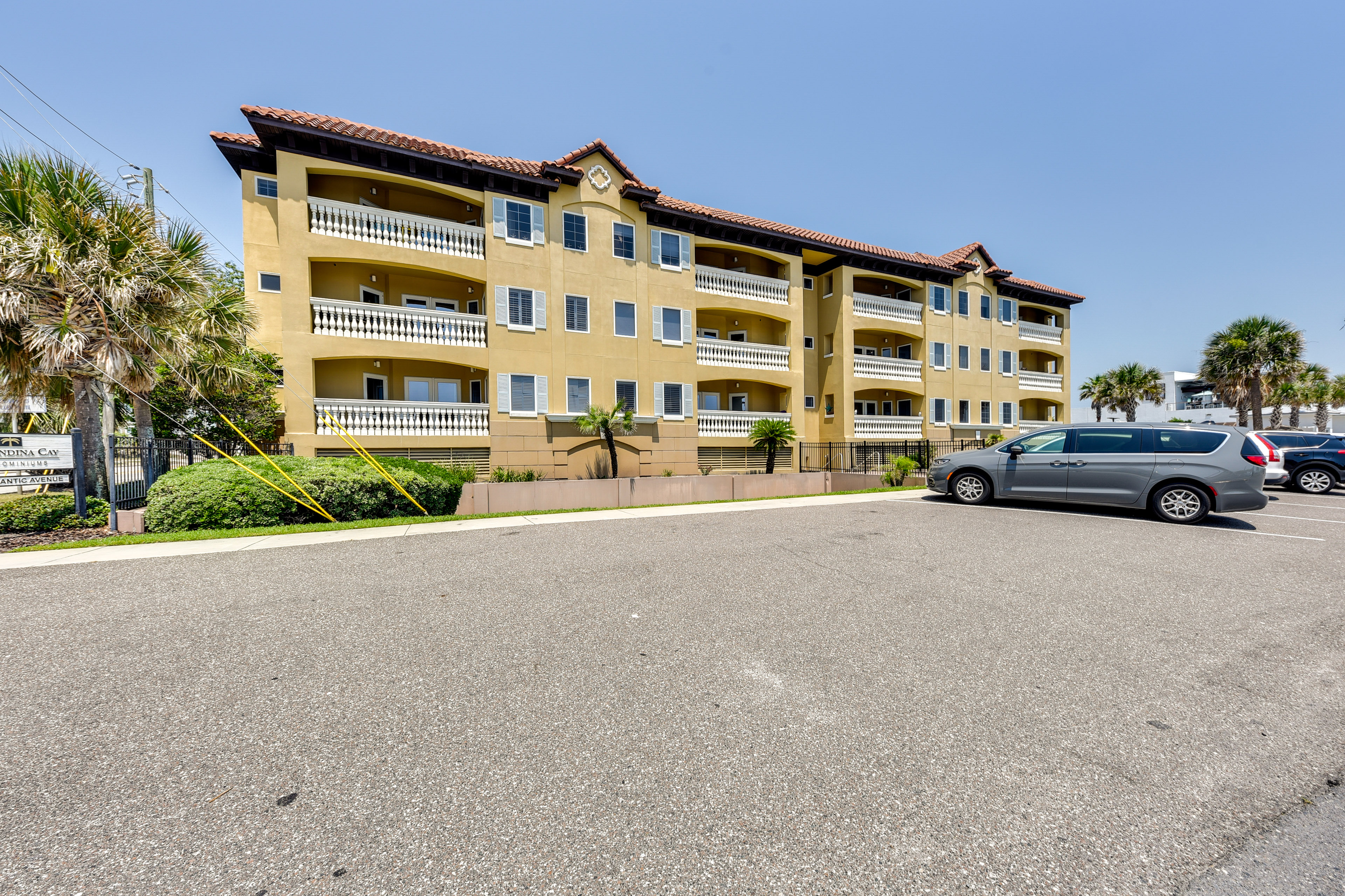 Property Image 2 - Pet-Friendly Fernandina Beach Condo: Walk to Beach