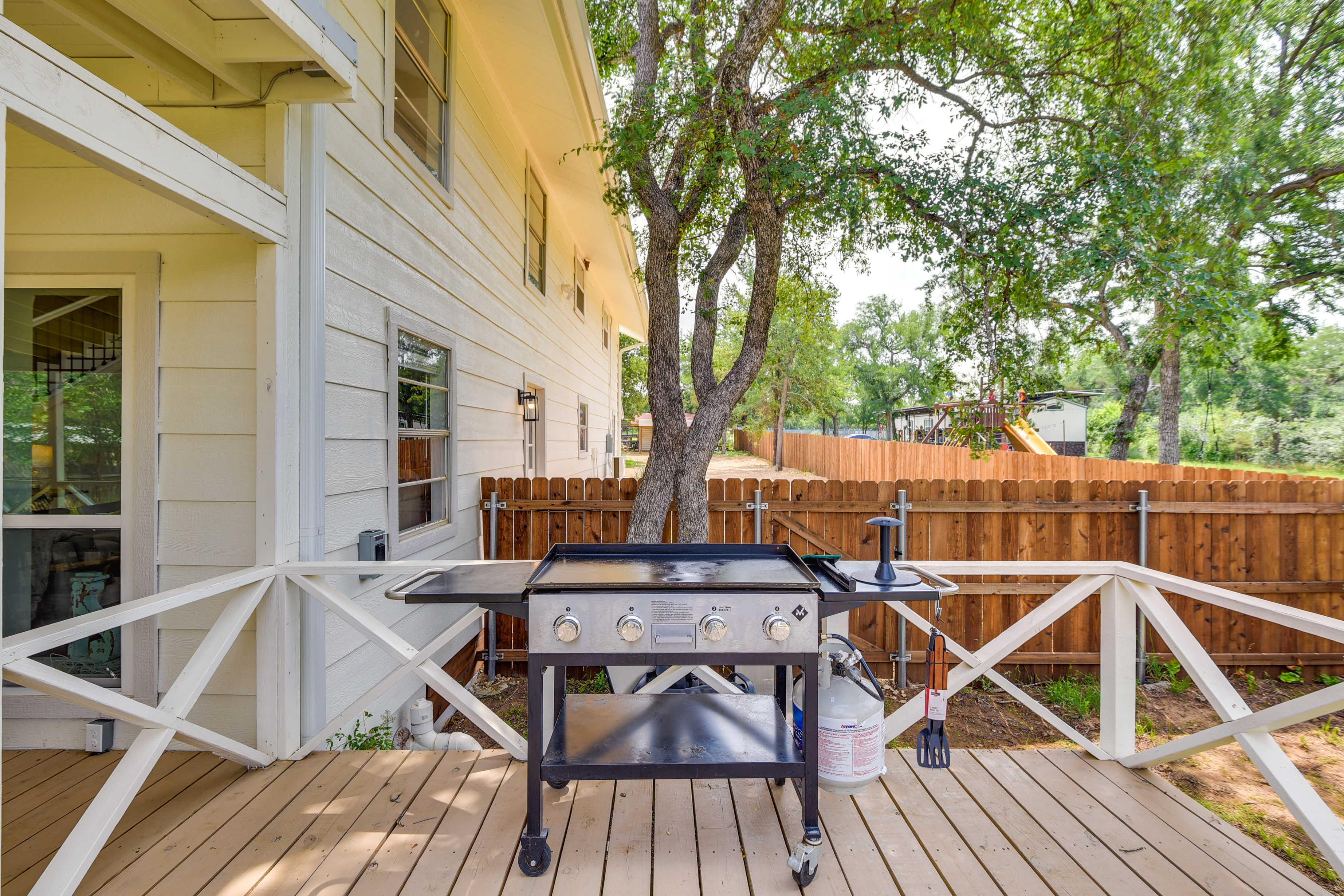 Gorgeous Palo Pinto Home w/ Private Hot Tub!