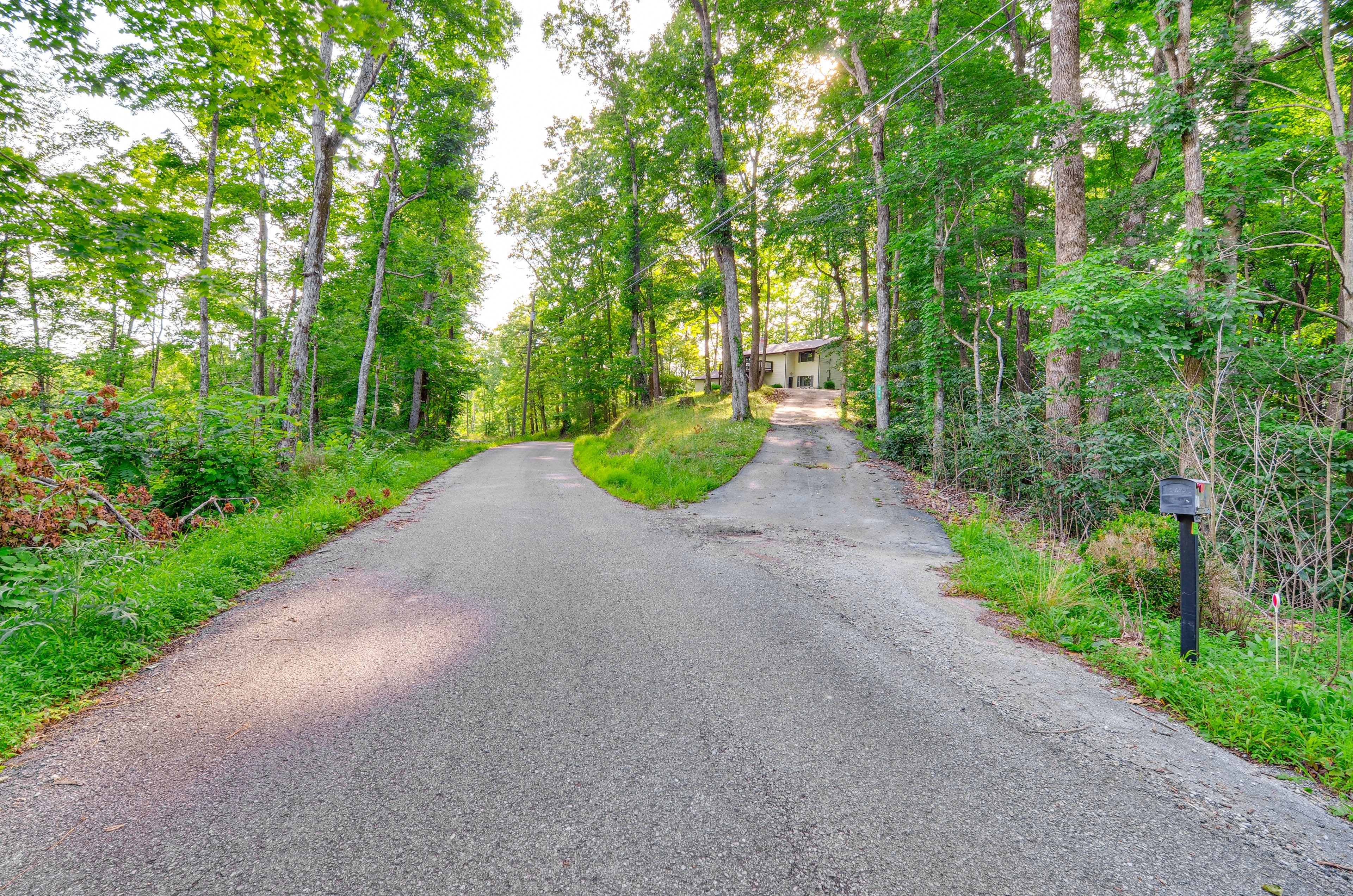 Property Image 1 - Lake Cumberland Home 1/2 Mi to Beaver Creek Marina