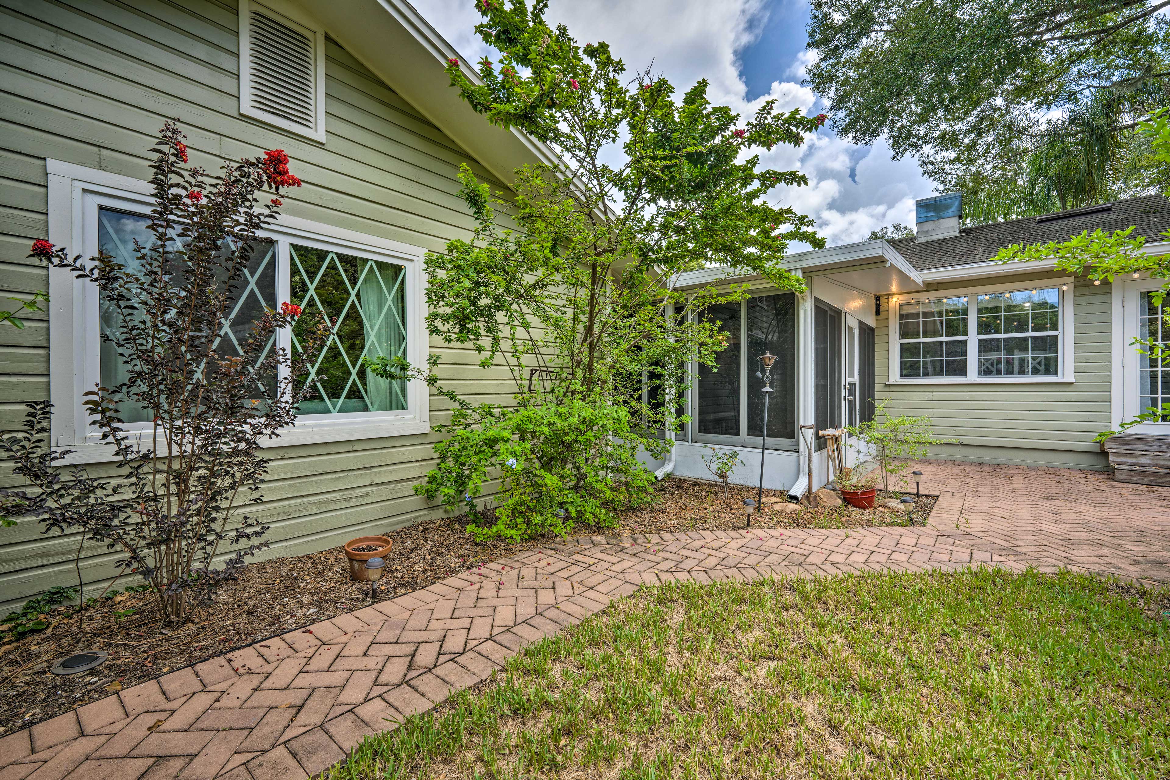 Property Image 1 - Charming Mt Dora Home w/ Shared Patio & Yard!