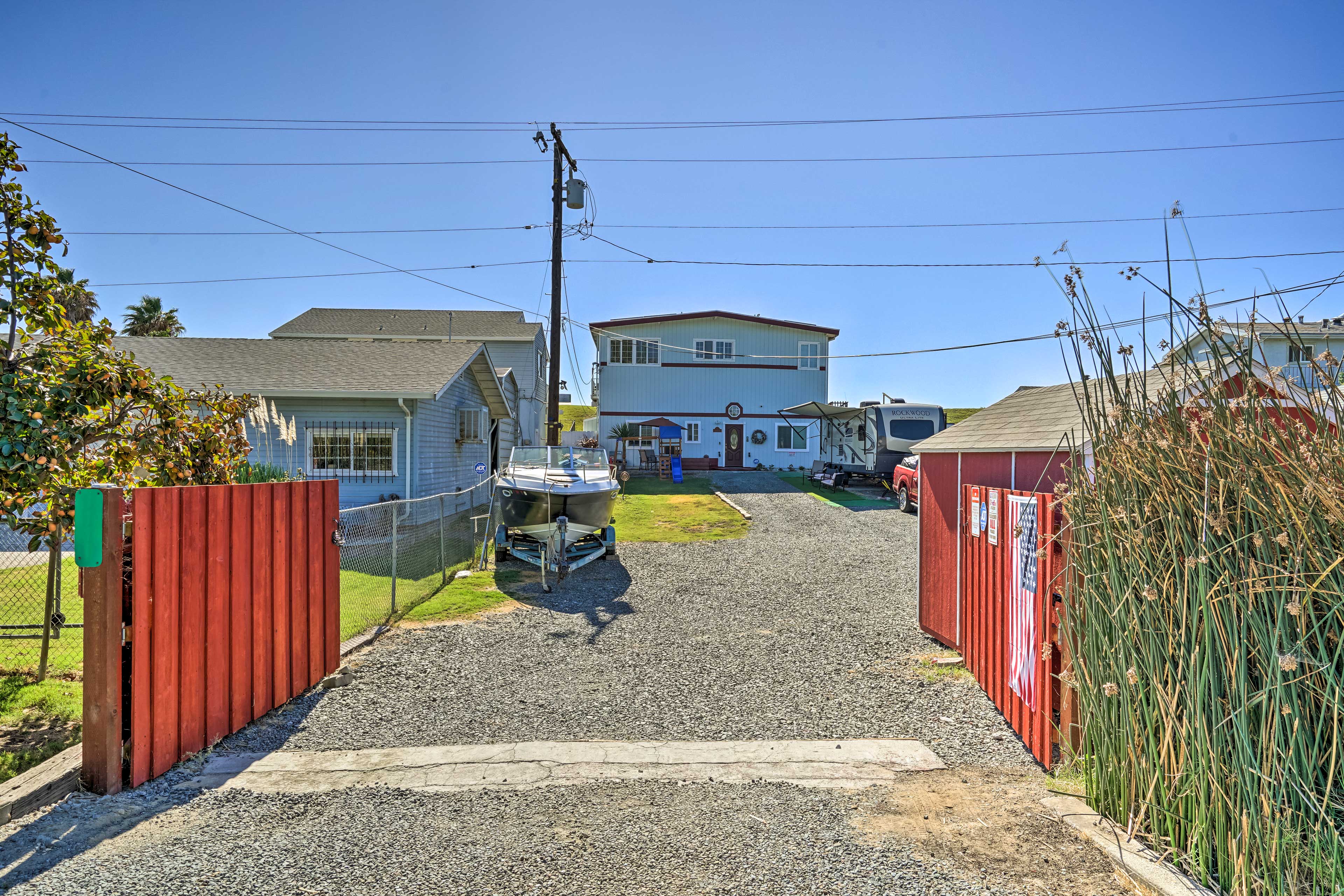 Bethel Island Retreat w/ Private Boat Slip!