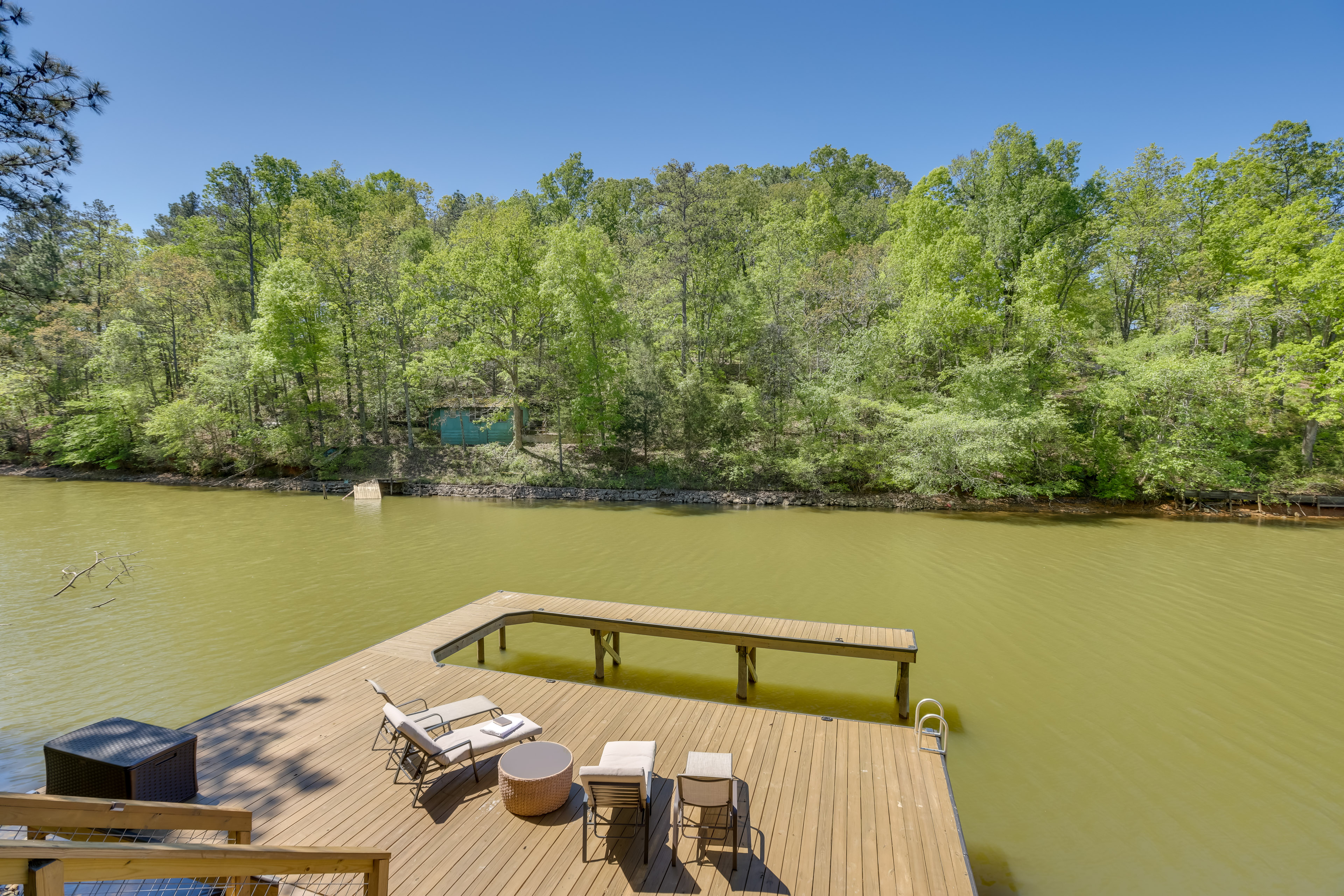 Waterfront Vacation Home on Logan Martin Lake!