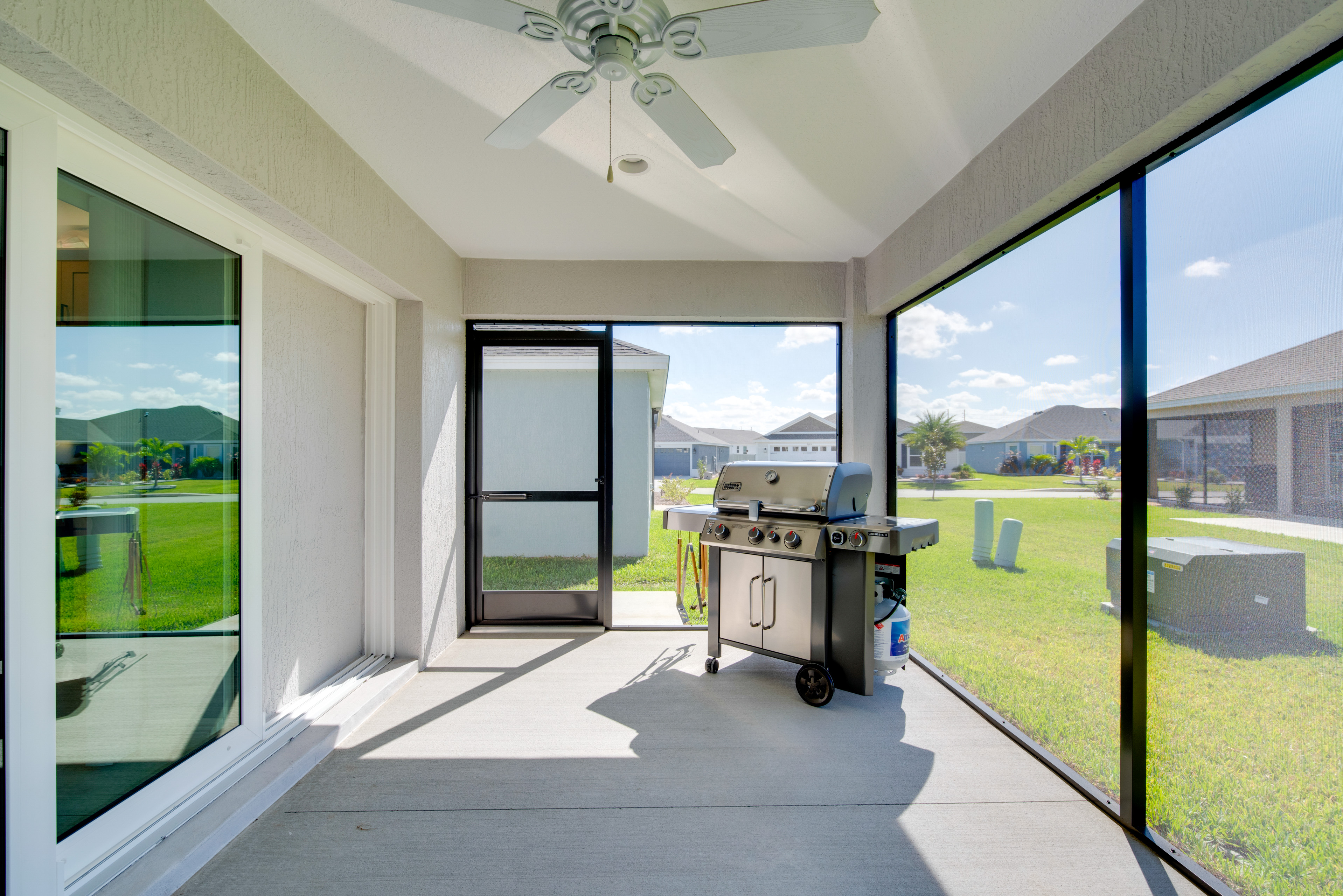 Property Image 2 - Sunlit Escape in The Villages w/ Screened Porch!