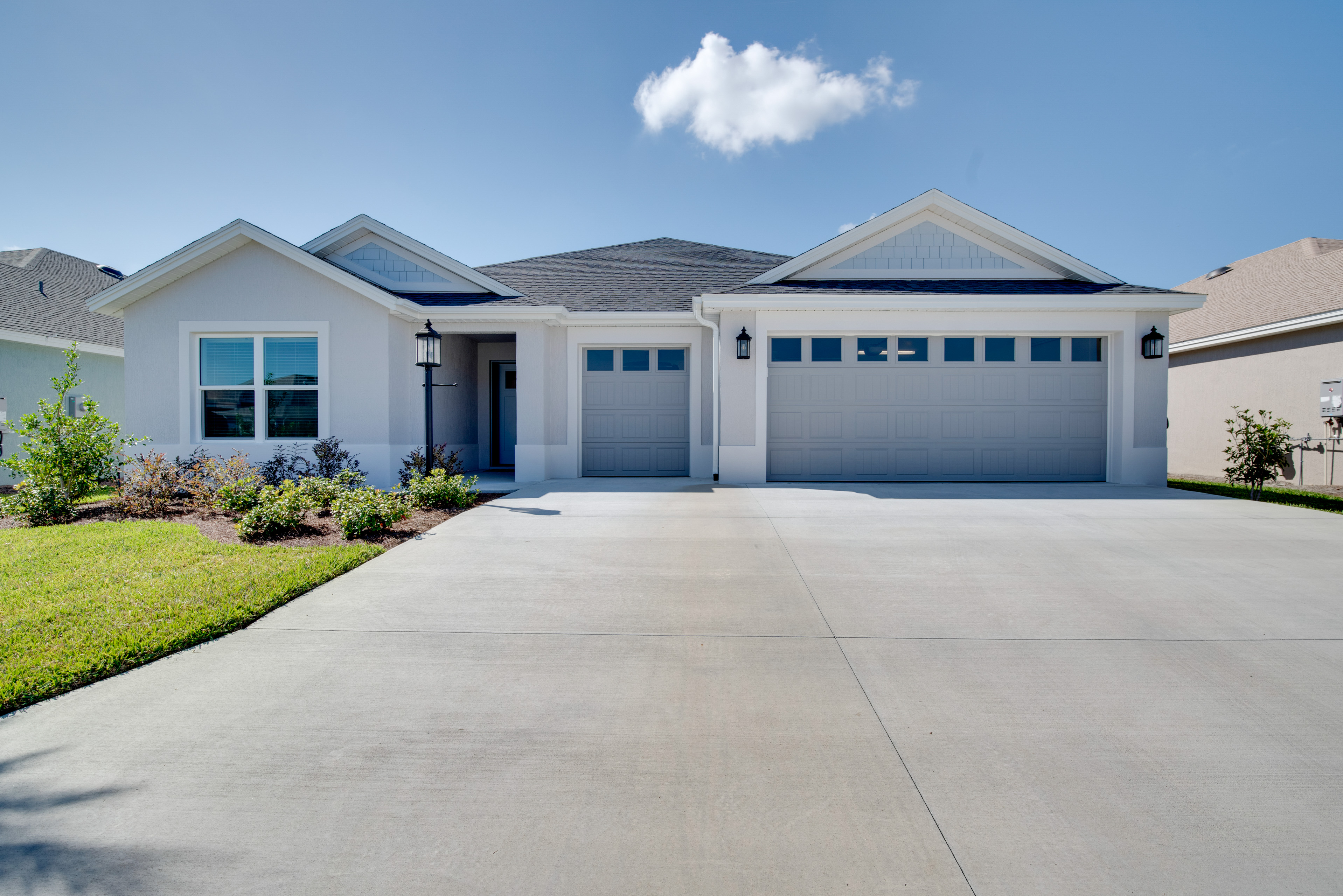 Property Image 1 - Sunlit Escape in The Villages w/ Screened Porch!