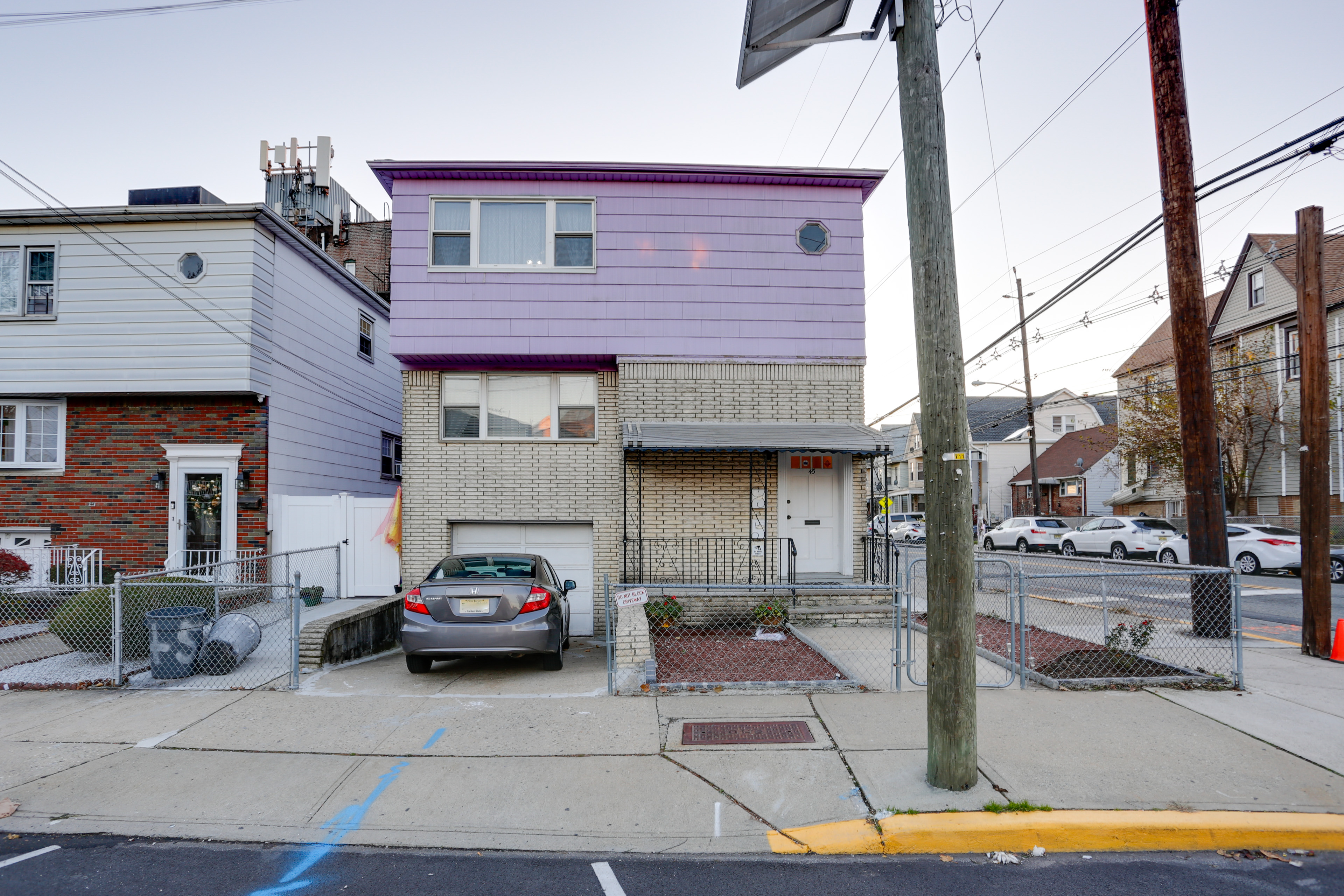 Ideally Located Jersey City Home, 8 Mi to NYC