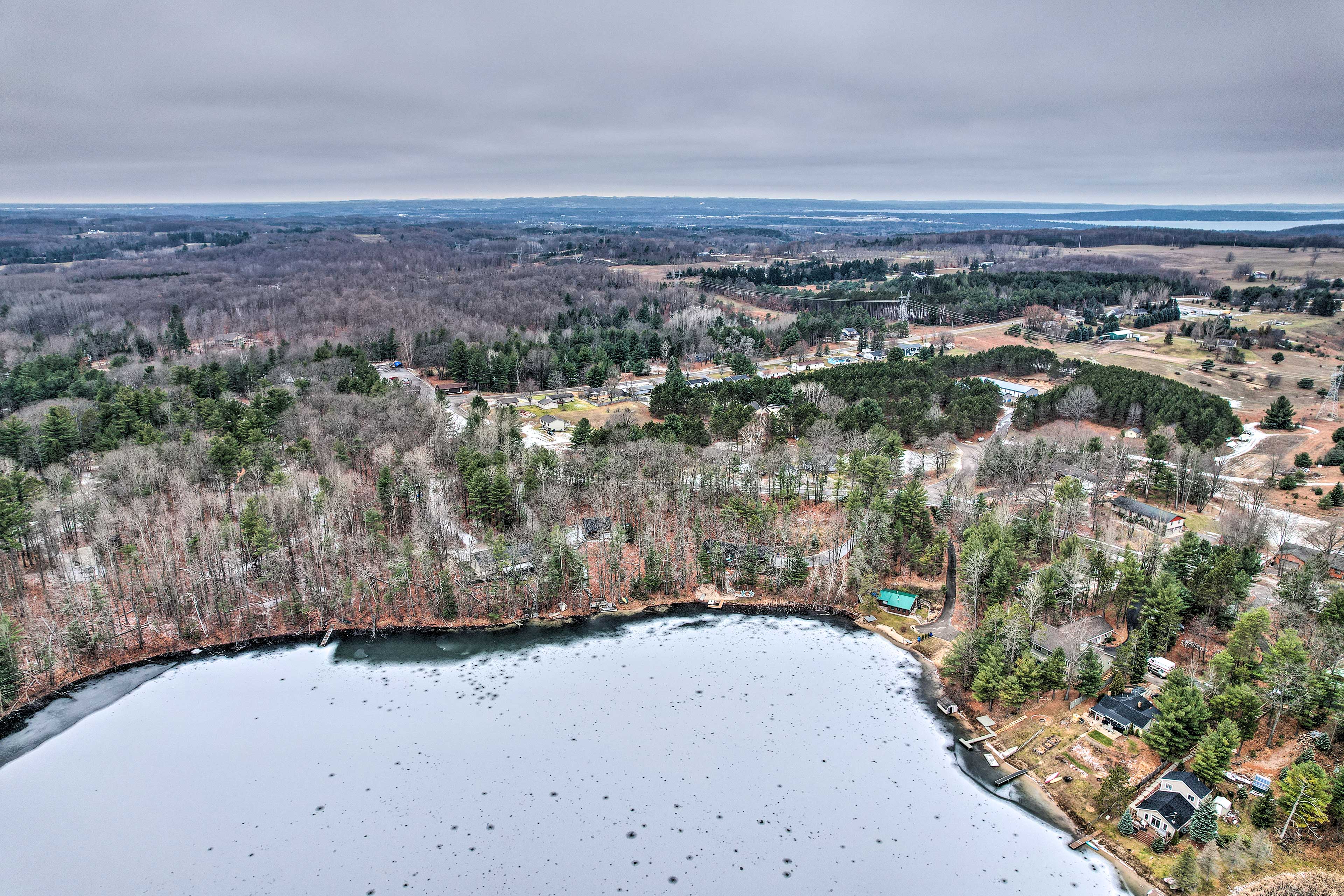 5 Mi to Mt Holiday: Spacious Home w/ Lake Views