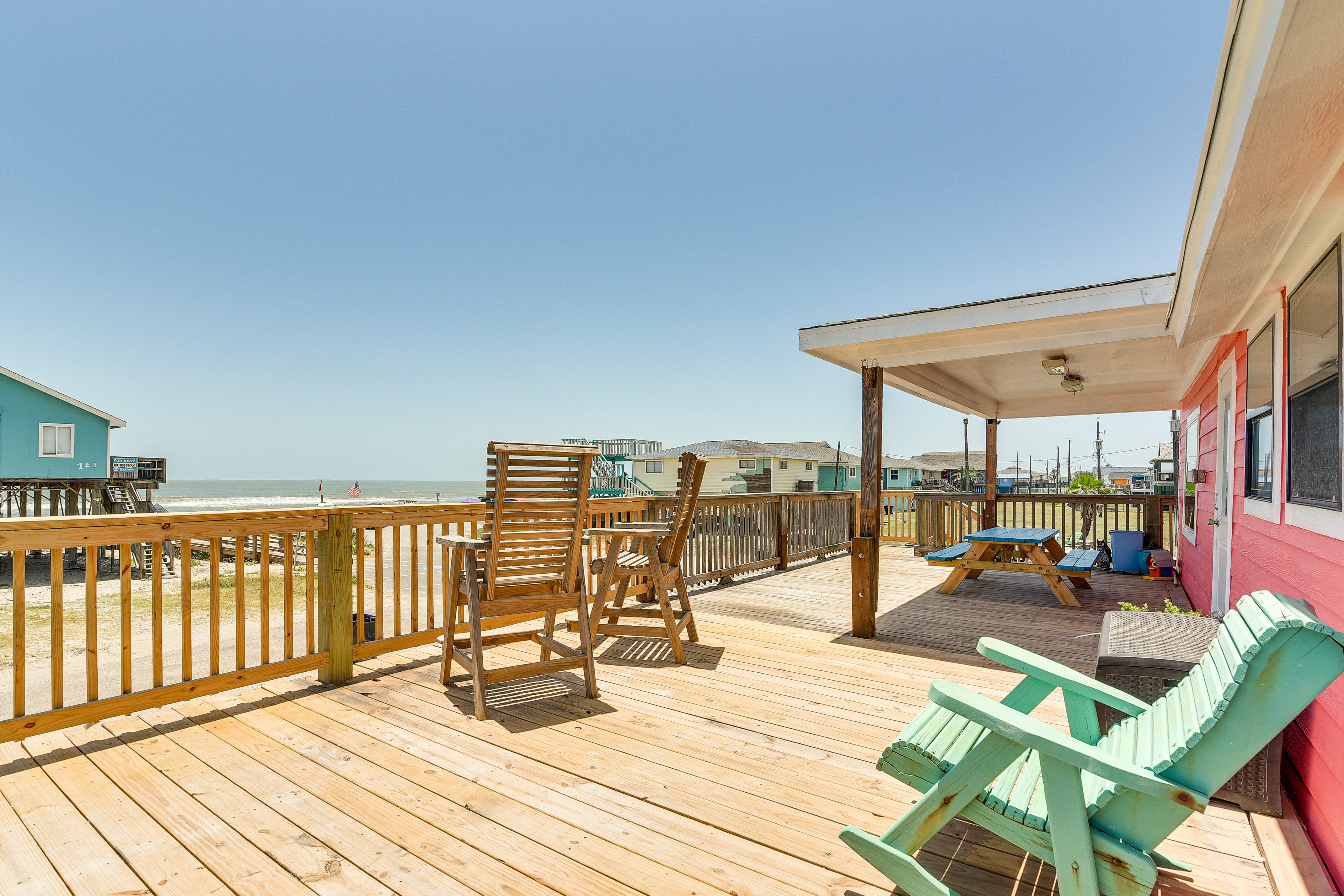 Property Image 1 - Surfside Beach Vacation Rental w/ Oceanfront Deck!