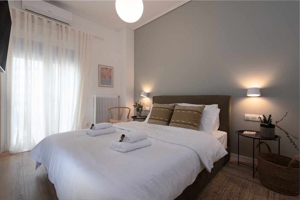 This light-filled bedroom sports boho-chic furnishings, but also luxury hotel-quality amenities