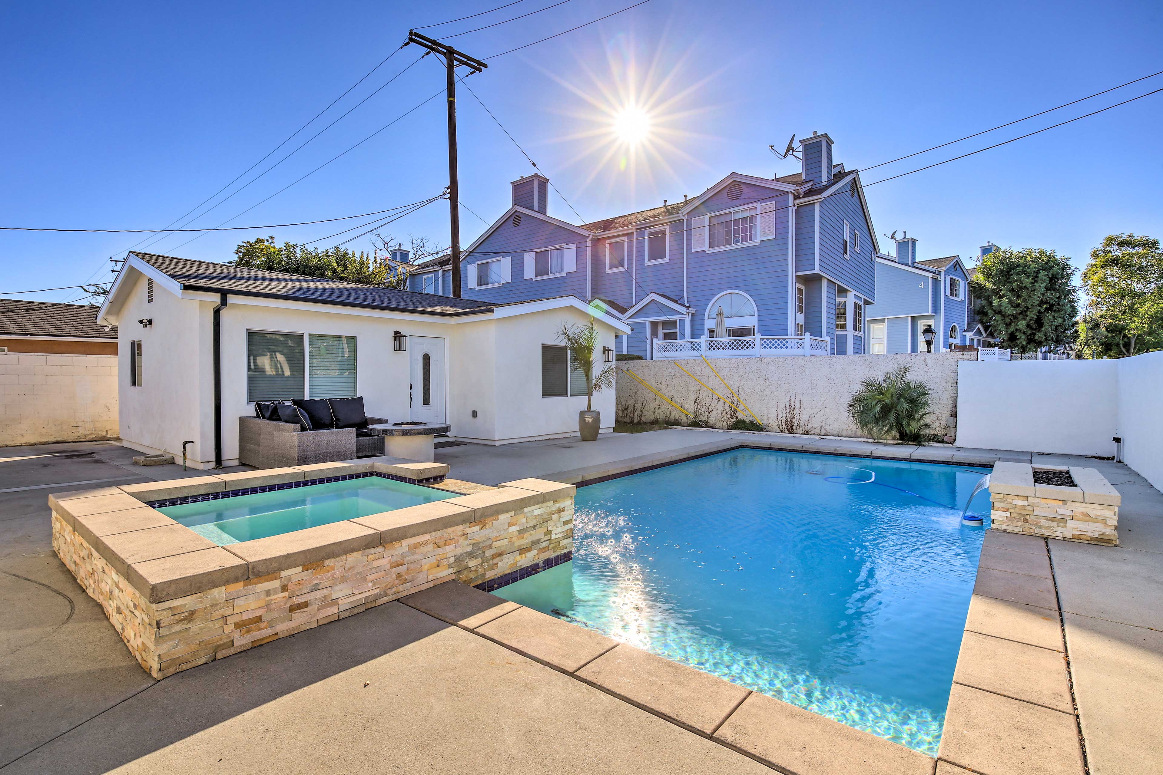 Norwalk Retreat w/ Pool ~ 11 Mi to Disneyland Park