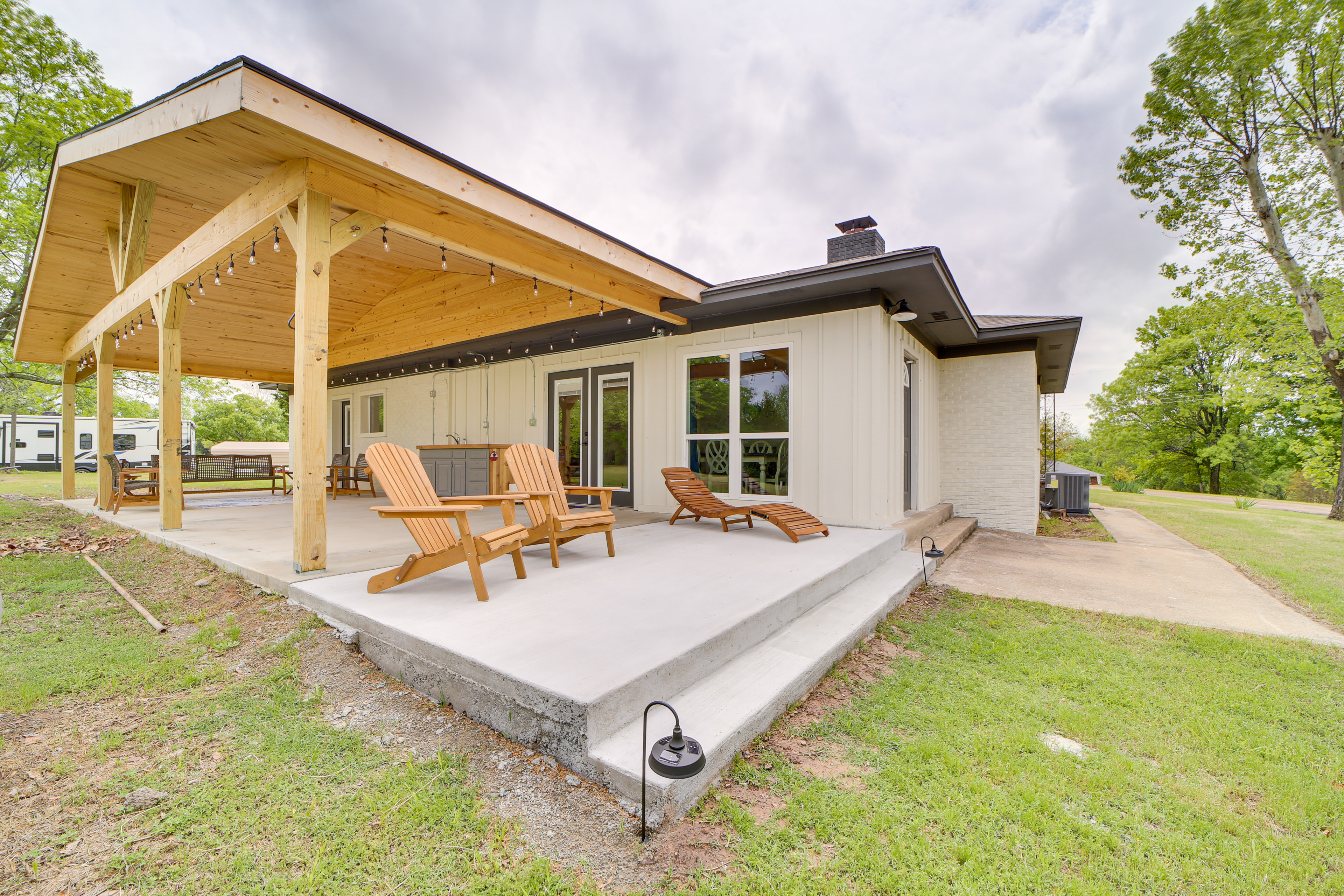 Property Image 1 - Checotah Vacation Rental w/ Eufaula Lake Access!