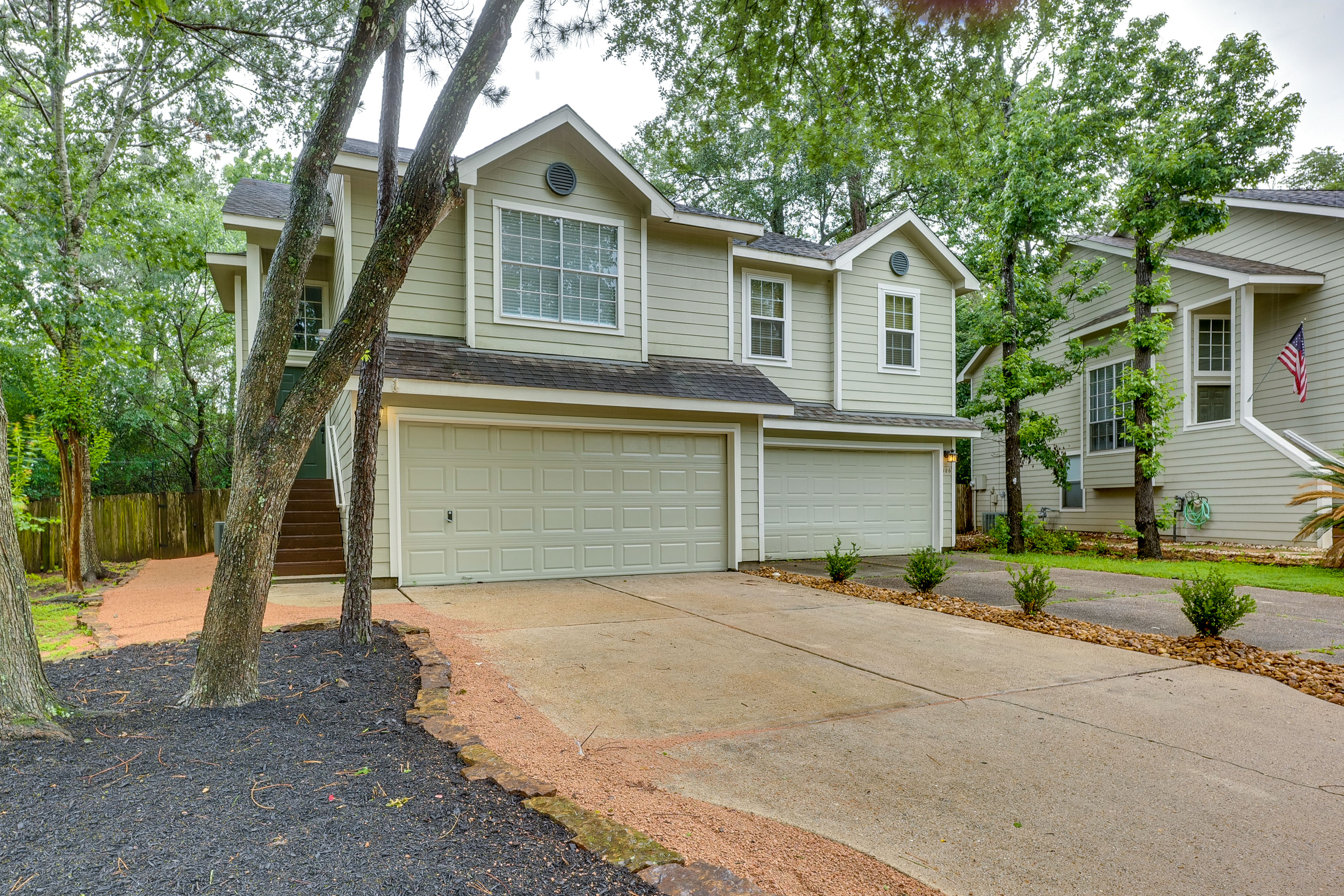 Property Image 2 - Modern Woodlands Townhome w/ Spacious Yard & Patio