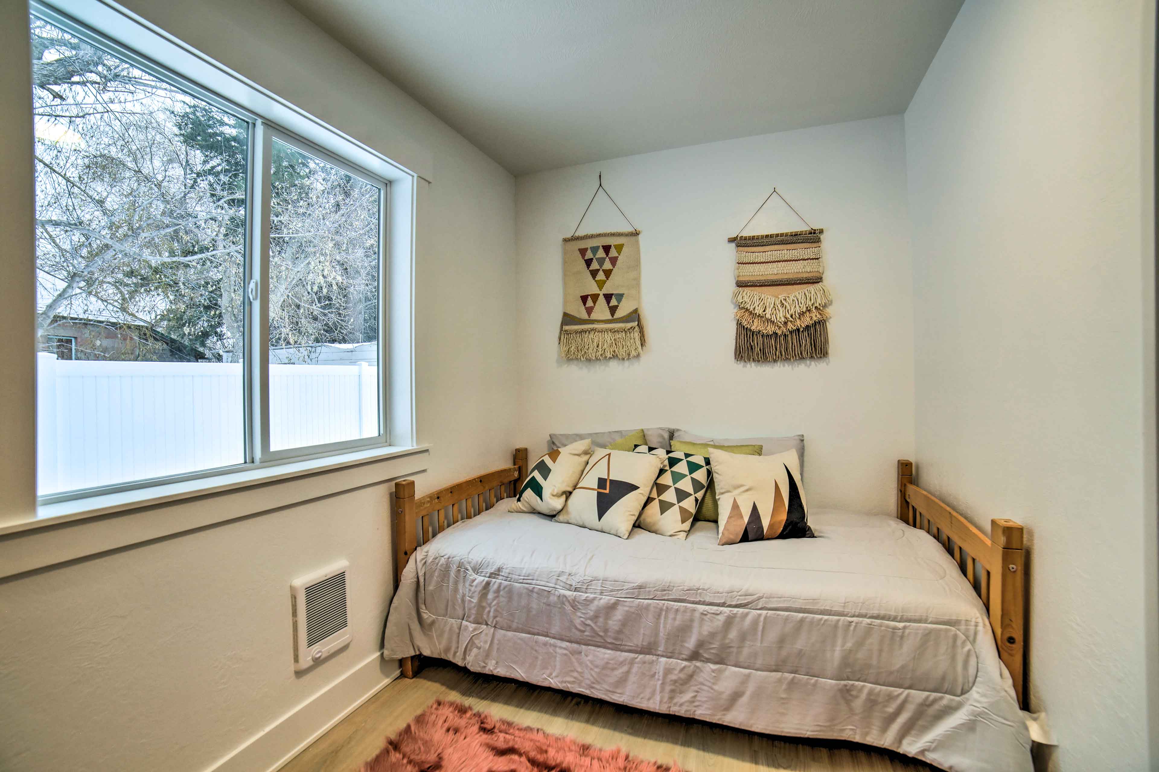 Cozy Blackfoot Apartment: Pets Welcome!