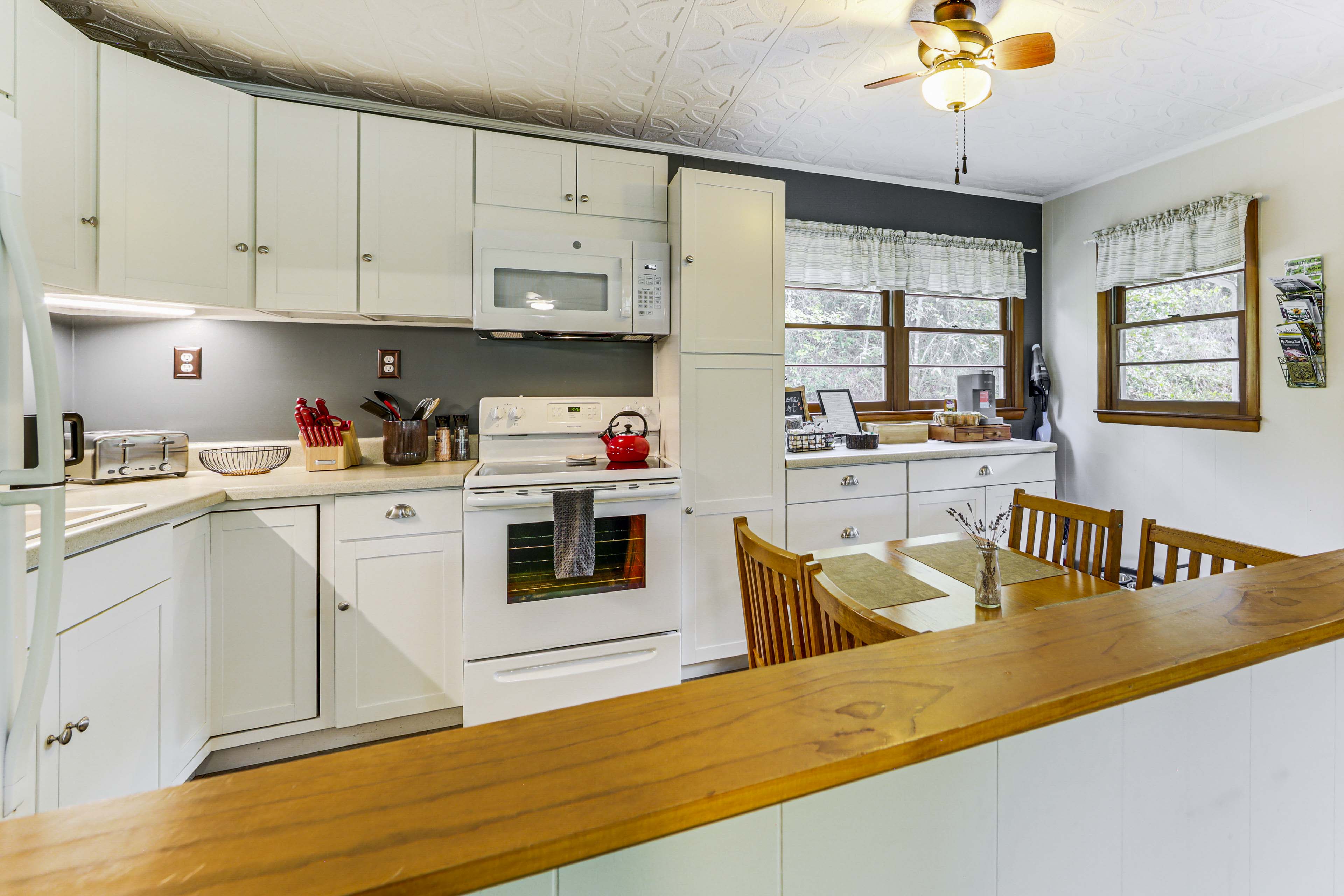 Sylva Riverfront Cabin Near WCU: Pet-Friendly!