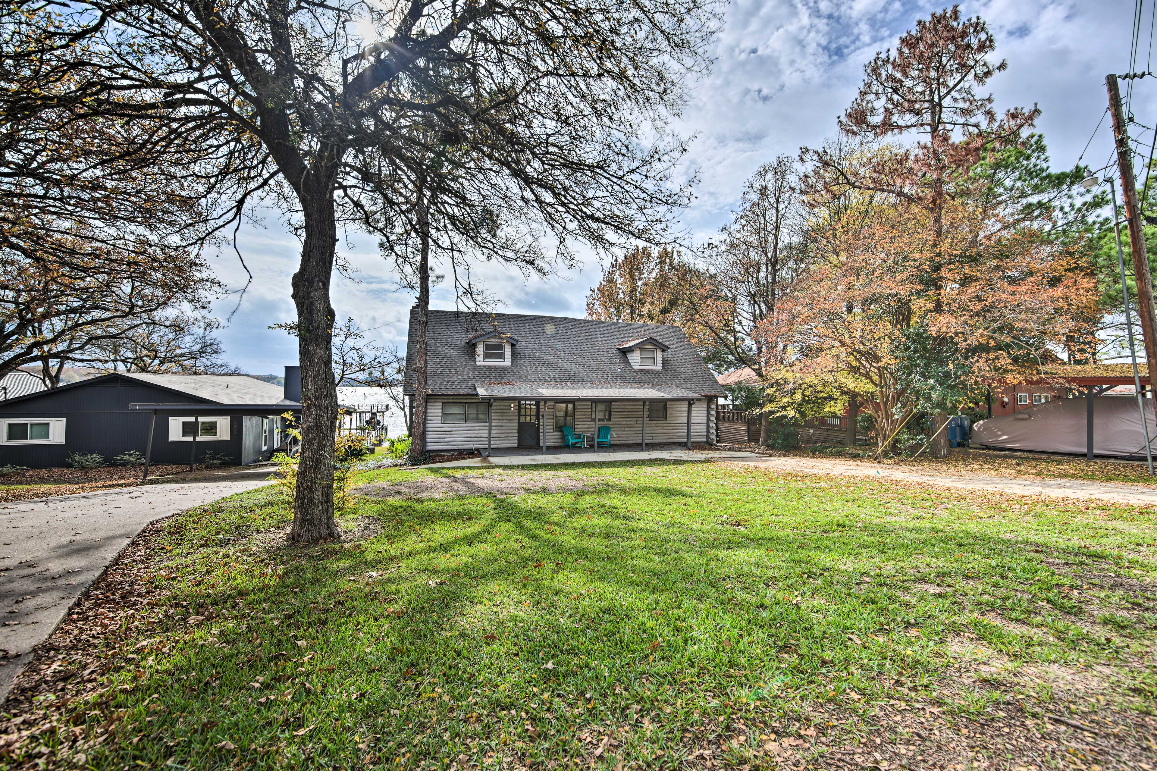 Property Image 2 - Gun Barrel City Home w/ Private Deck & Fire Pit