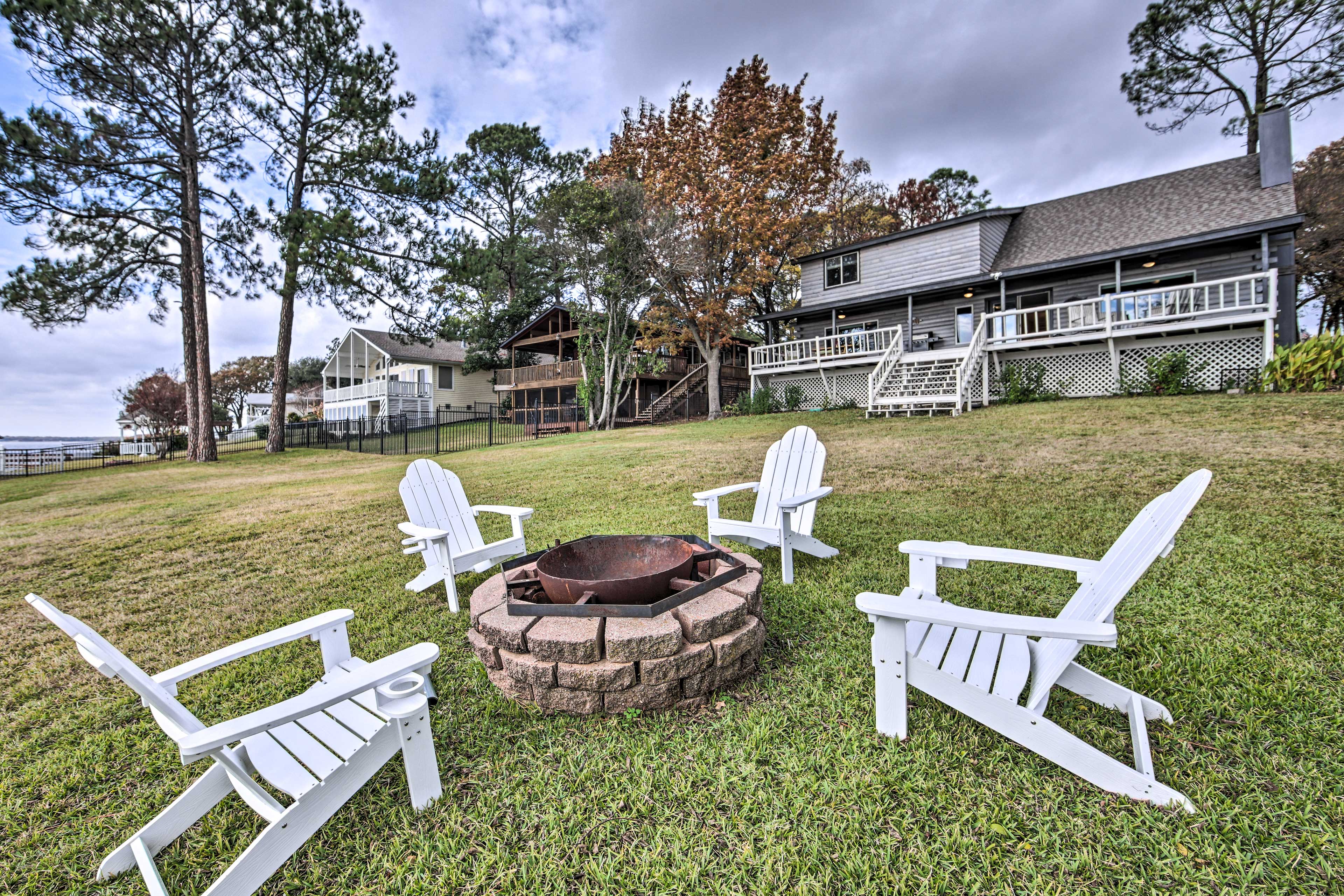 Property Image 2 - Gun Barrel City Home w/ Private Deck & Fire Pit