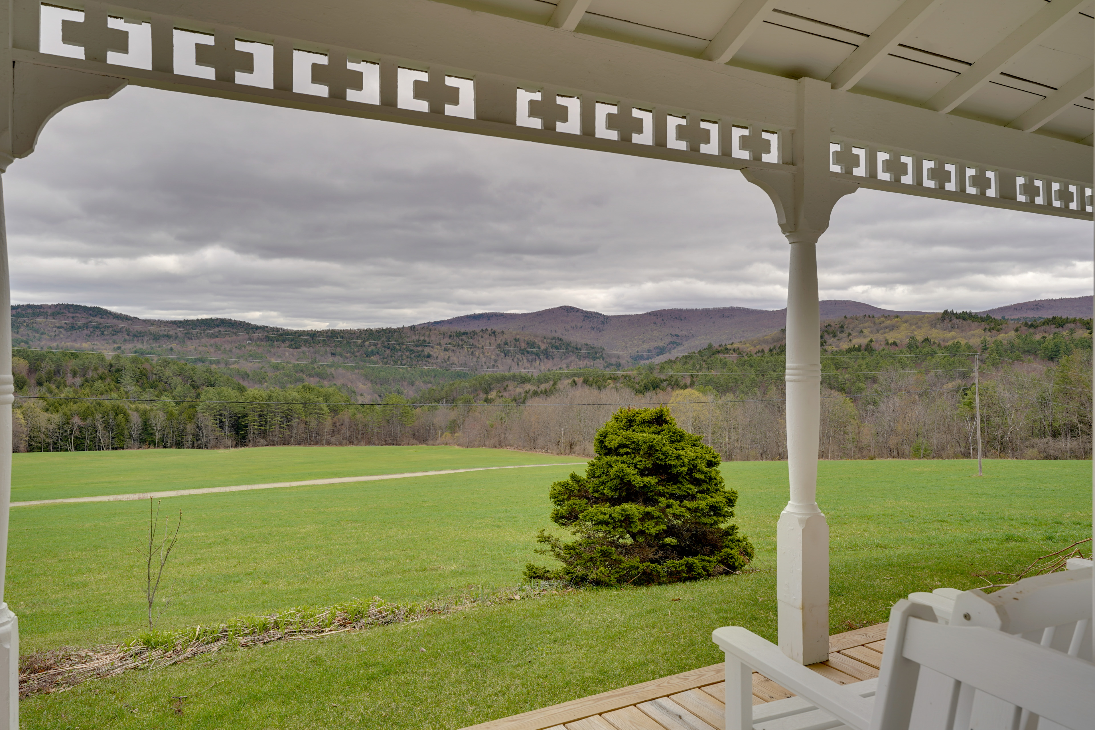17-Acre Vermont Escape w/ Panoramic Mountain Views