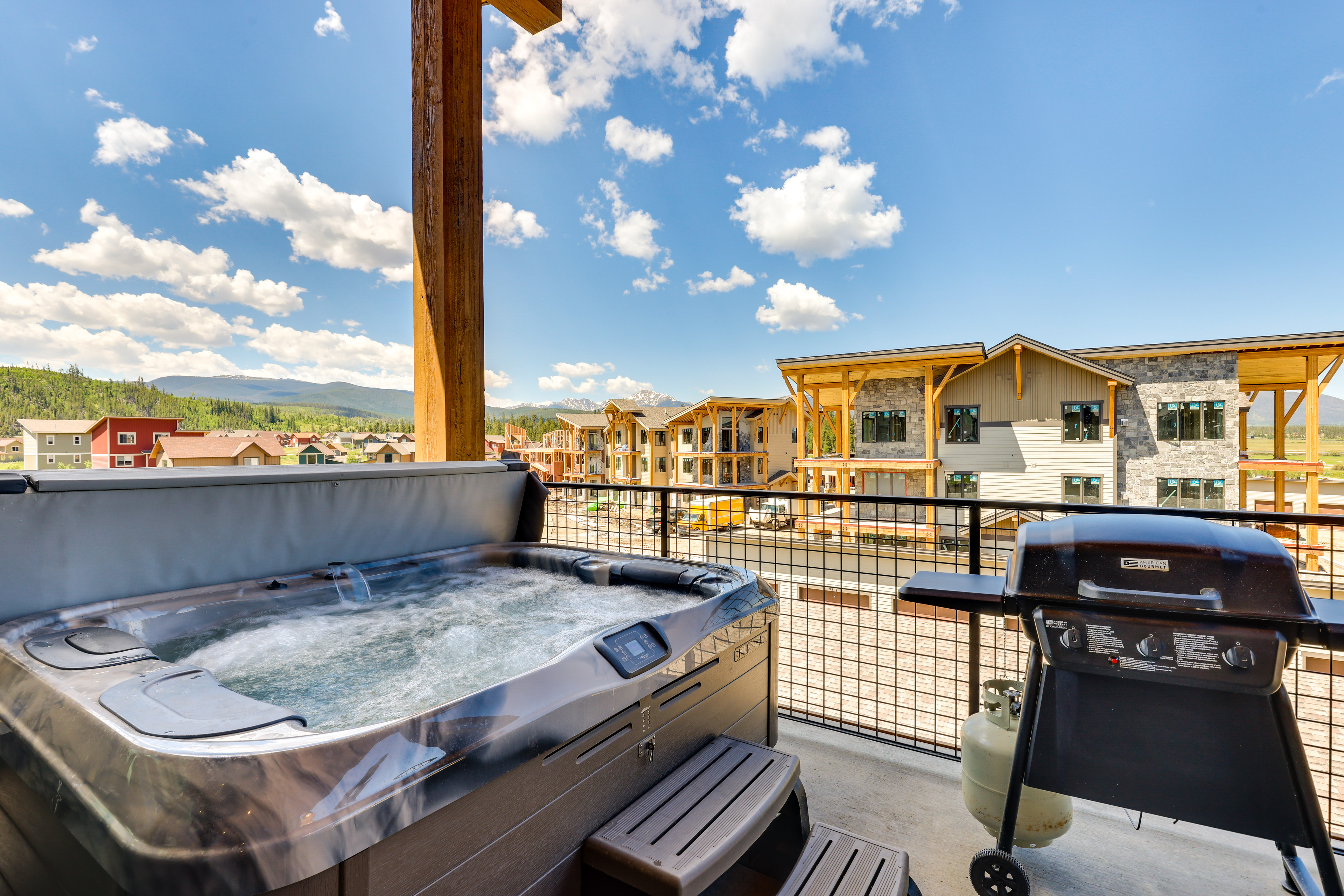 Property Image 2 - Mountain-View Fraser Condo w/ Balcony + Hot Tub!