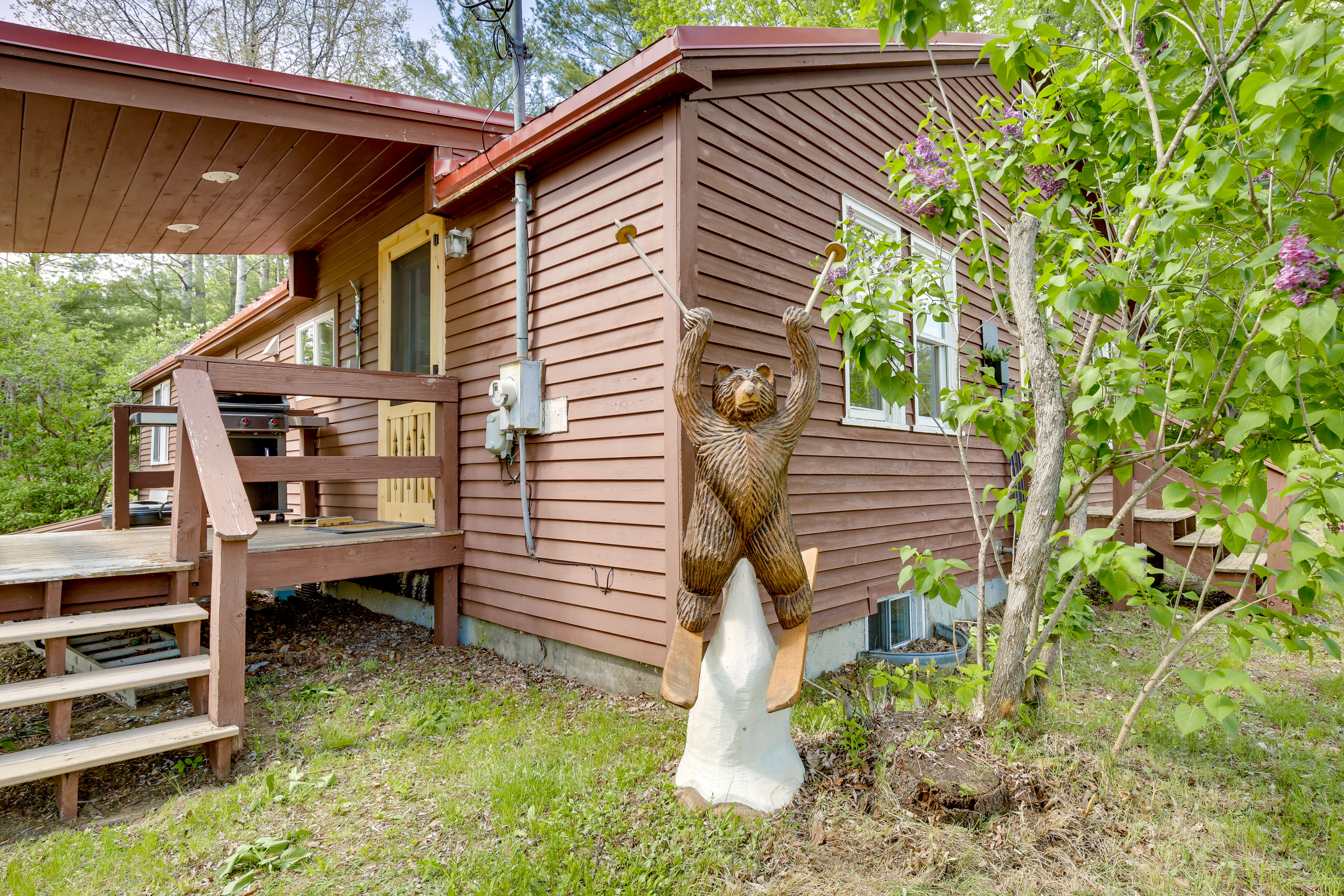 Gorgeous Sunday River Cabin w/ Saltwater Hot Tub!