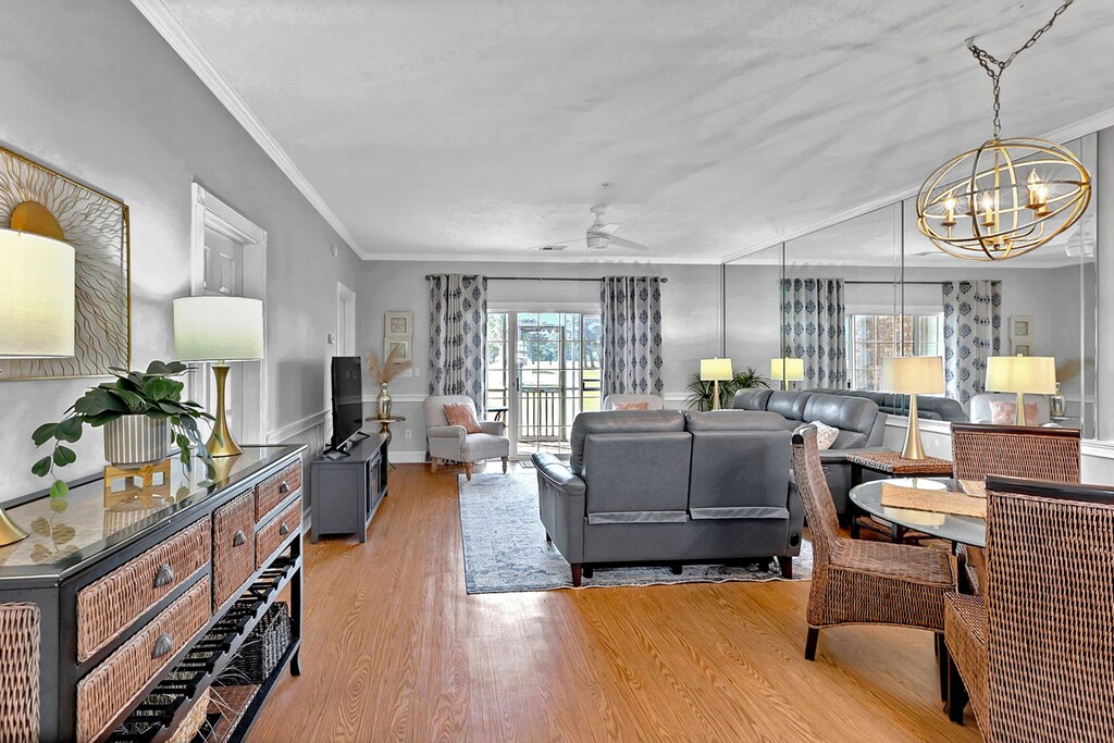 Living and Dinning Room. 