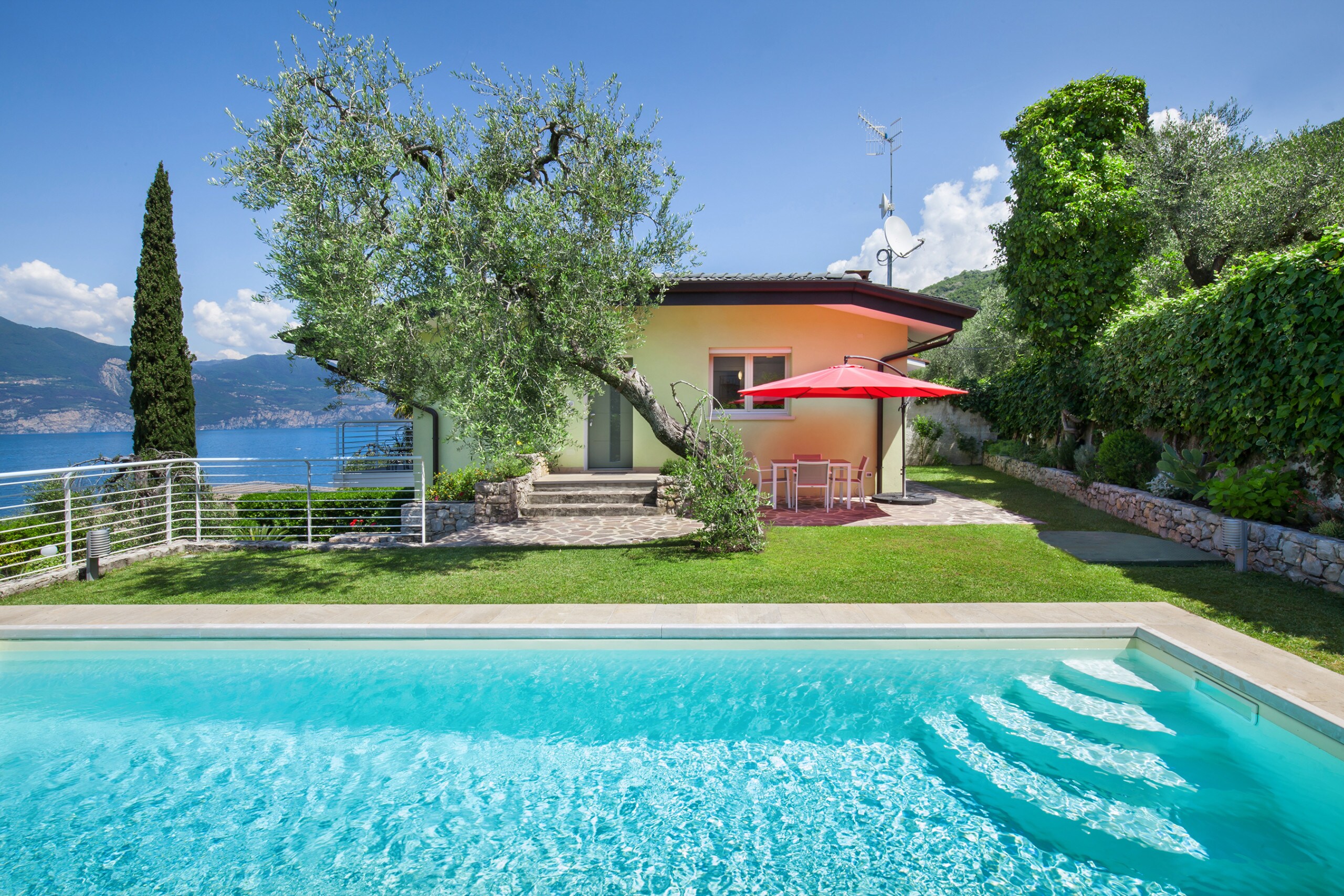 Property Image 1 - Newly Renovated Lake View Villetta  with Pool