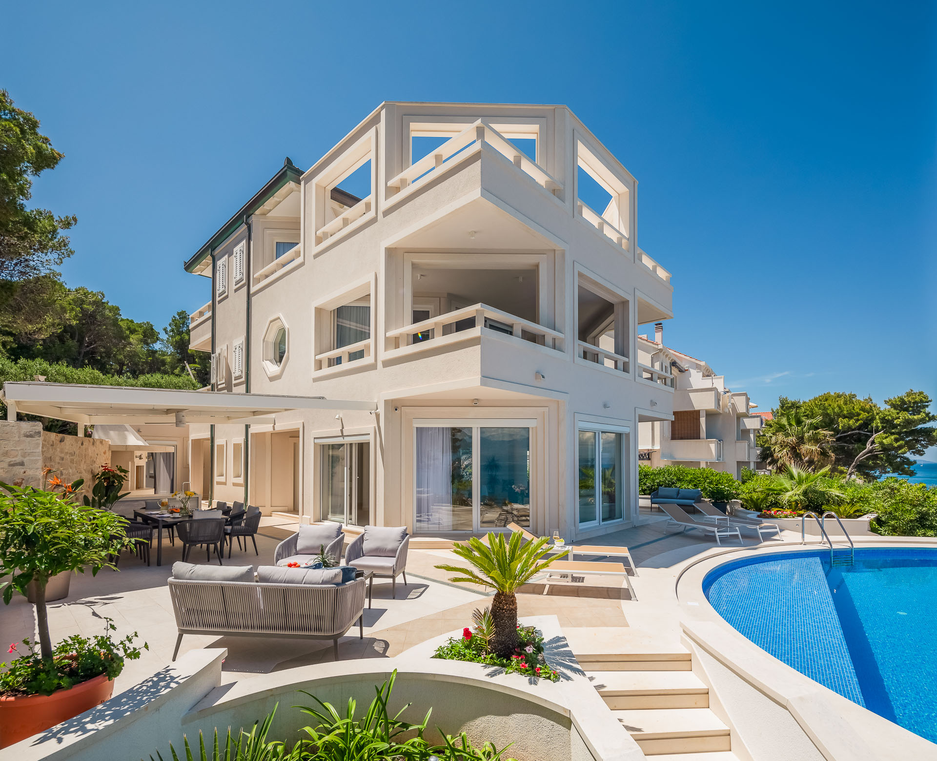 Property Image 2 - Luxurious Mediterranean Villa With Emerald  Water