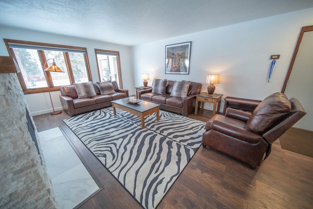 Lounge here with family and friends