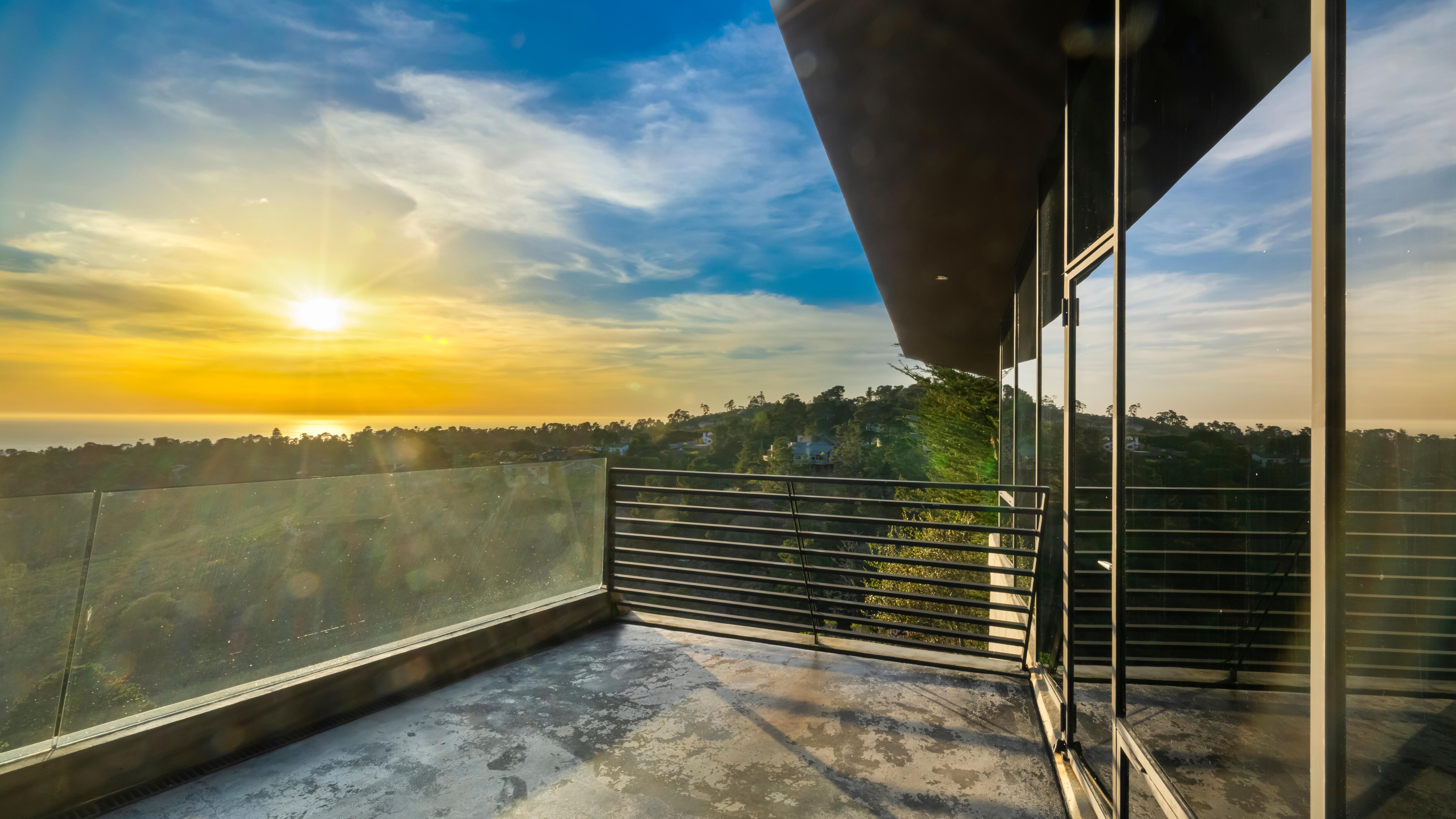 Property Image 1 - LX70 Contemporary Luxury Estate  Between Earth and Sky