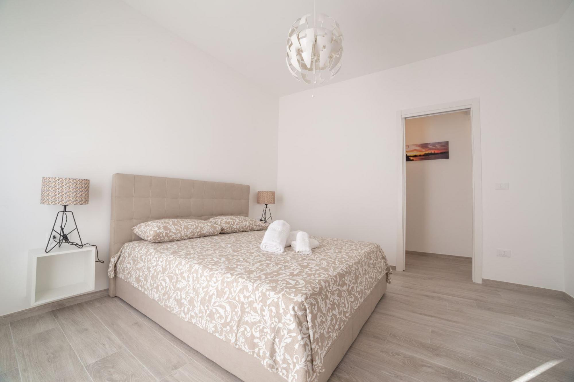 Property Image 2 - 4 persons  1 bathroom  suitable for families  central location  private balcony-Casa Anna by Home080