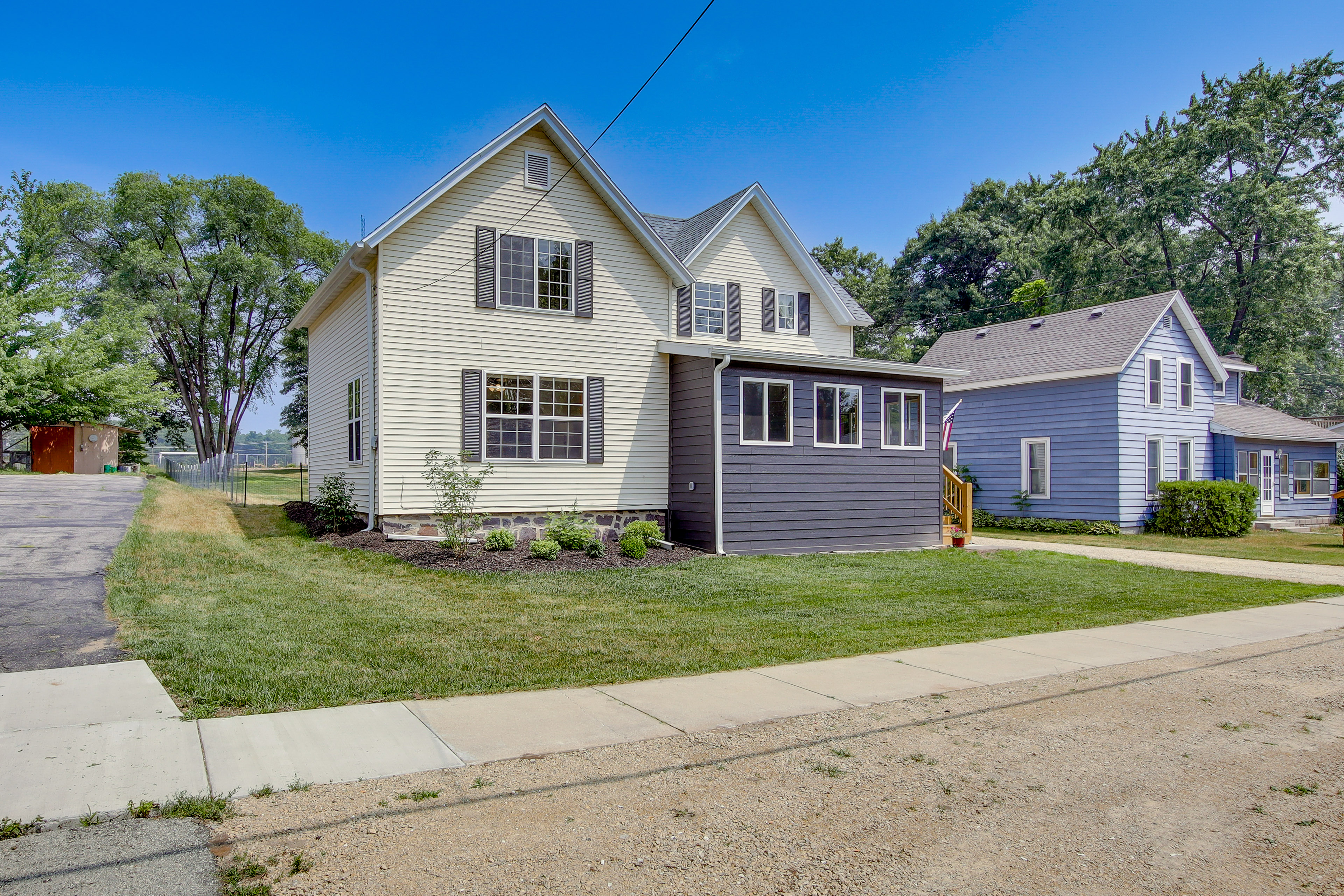 Property Image 2 - Pet-Friendly Montello Home w/ Fire Pit!