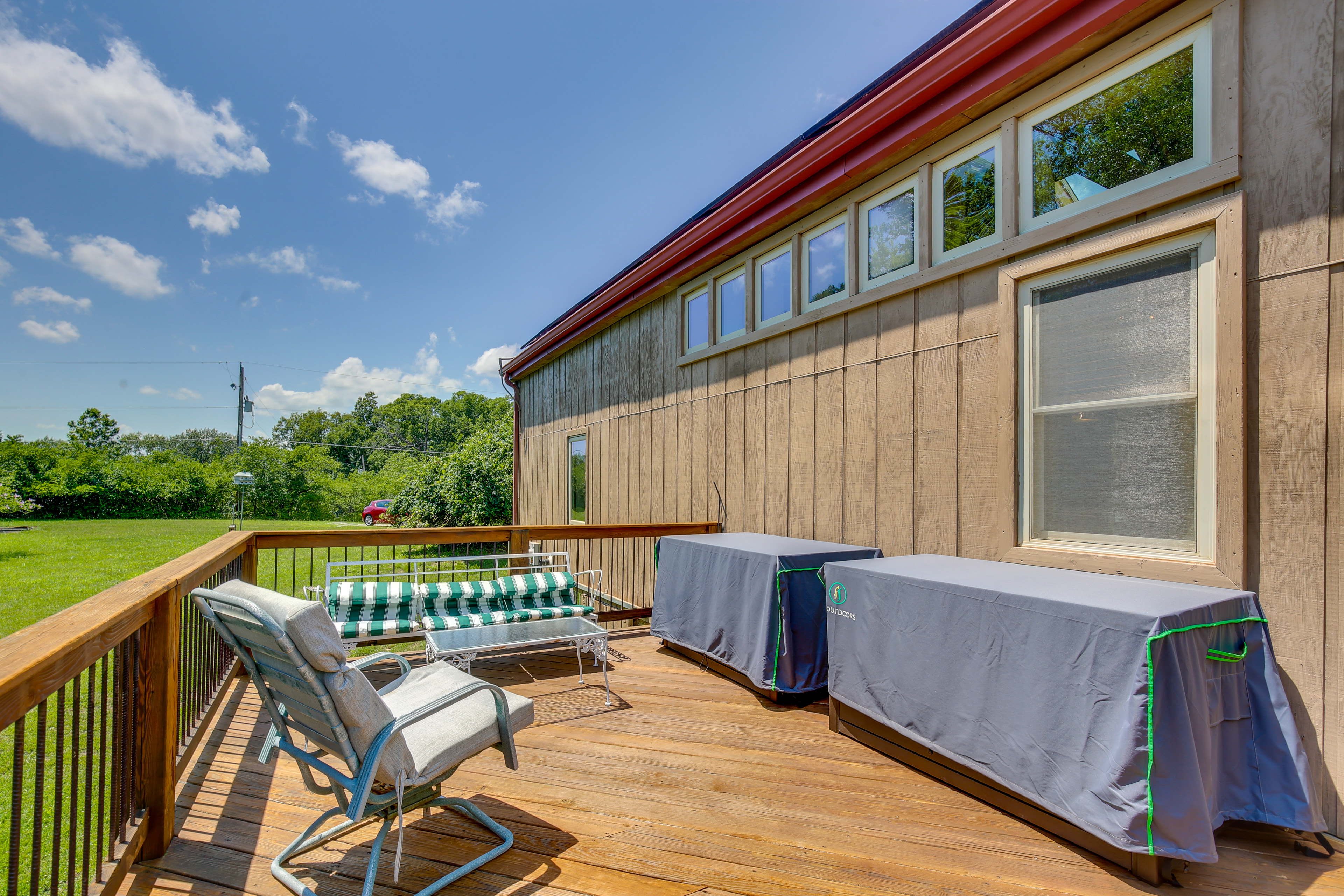 Property Image 2 - Serene Pacific Getaway: Deck, Grill & Fire Pit!