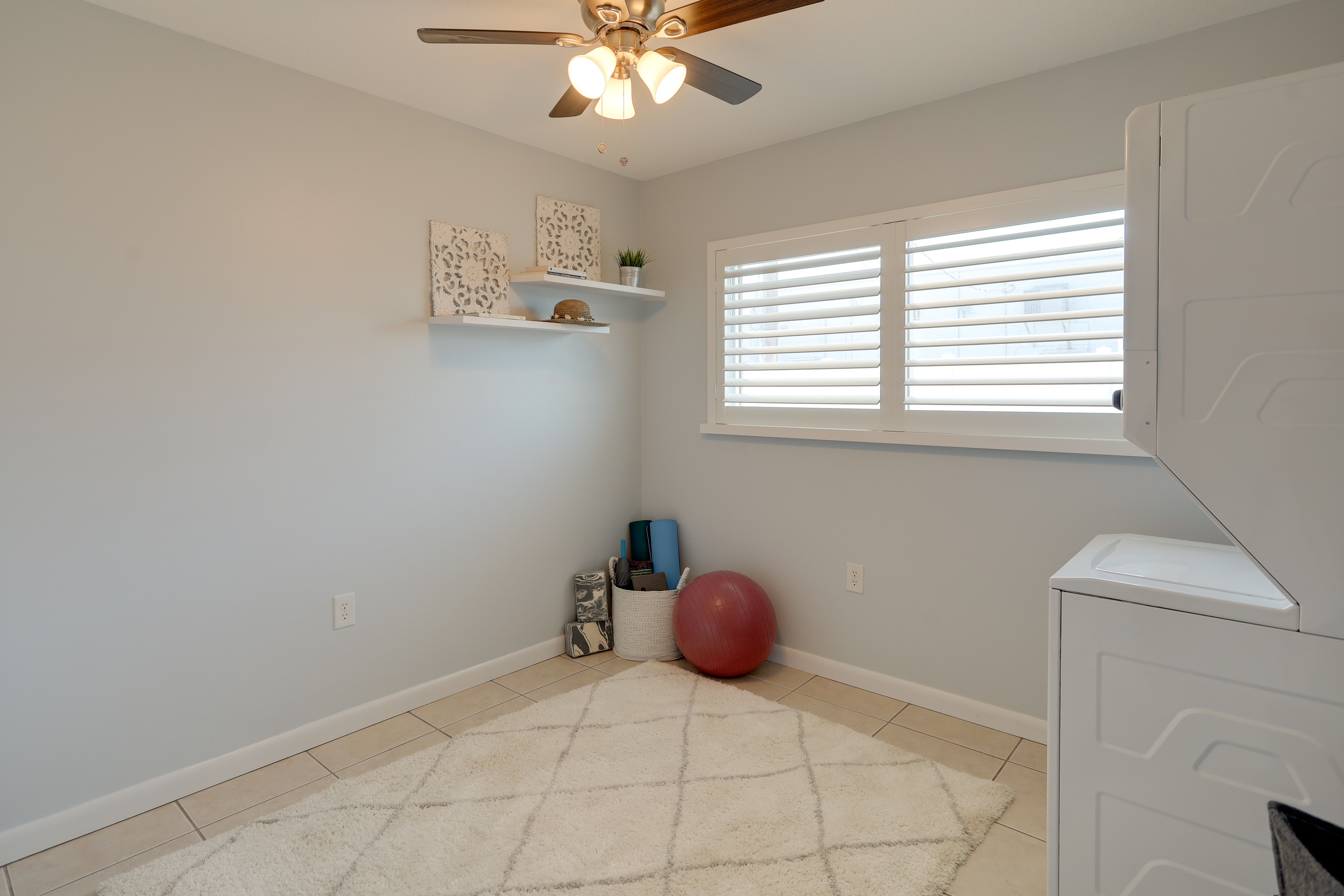 Cocoa Beach Vacation Rental: Walk to Shops!